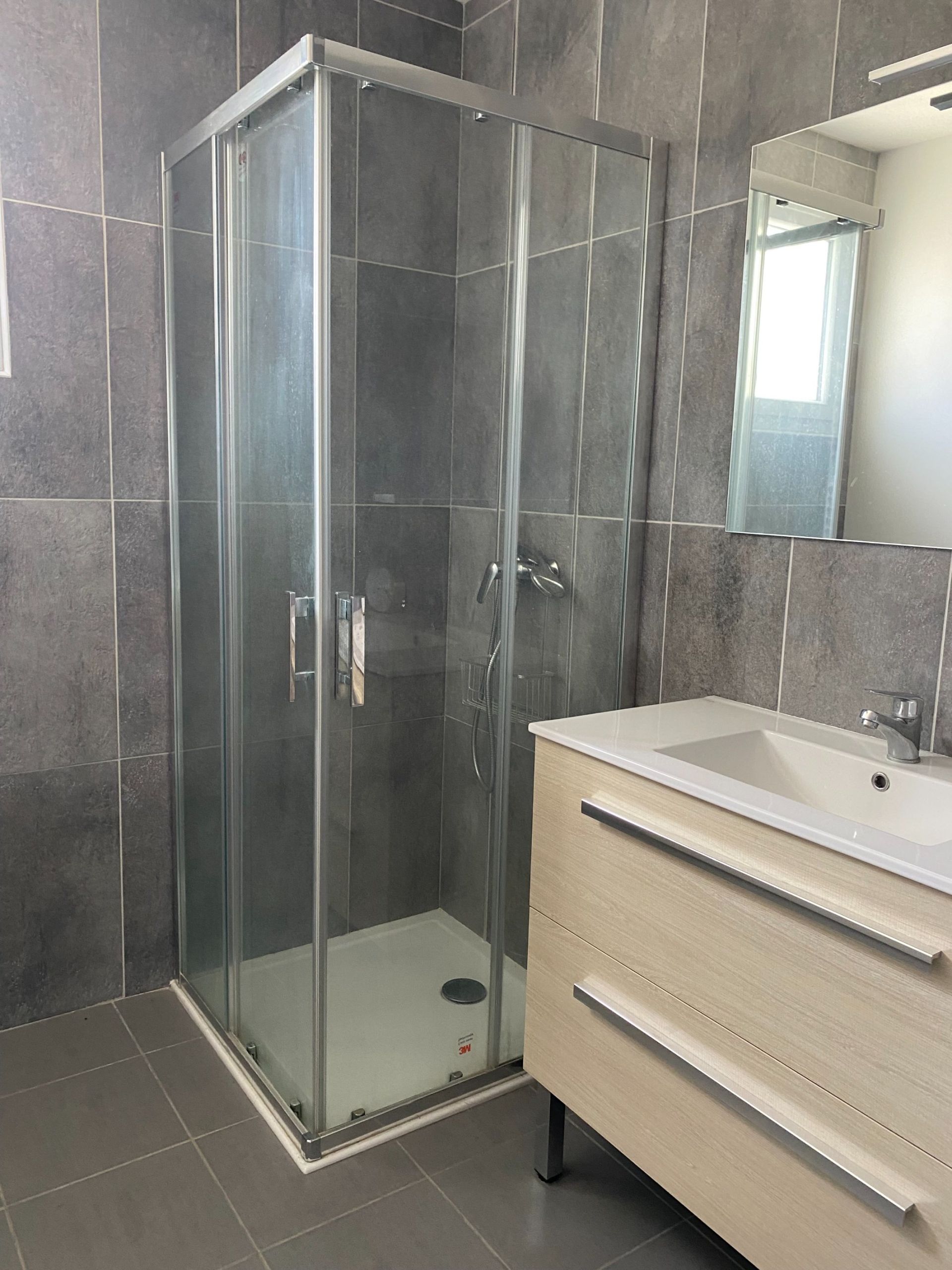 luxury house 4 Rooms for rent on LA VICOMTE SUR RANCE (22690)