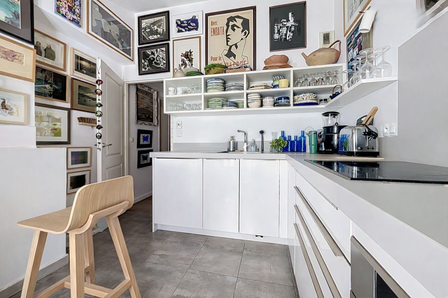 luxury apartment 4 Rooms for sale on CIBOURE (64500)