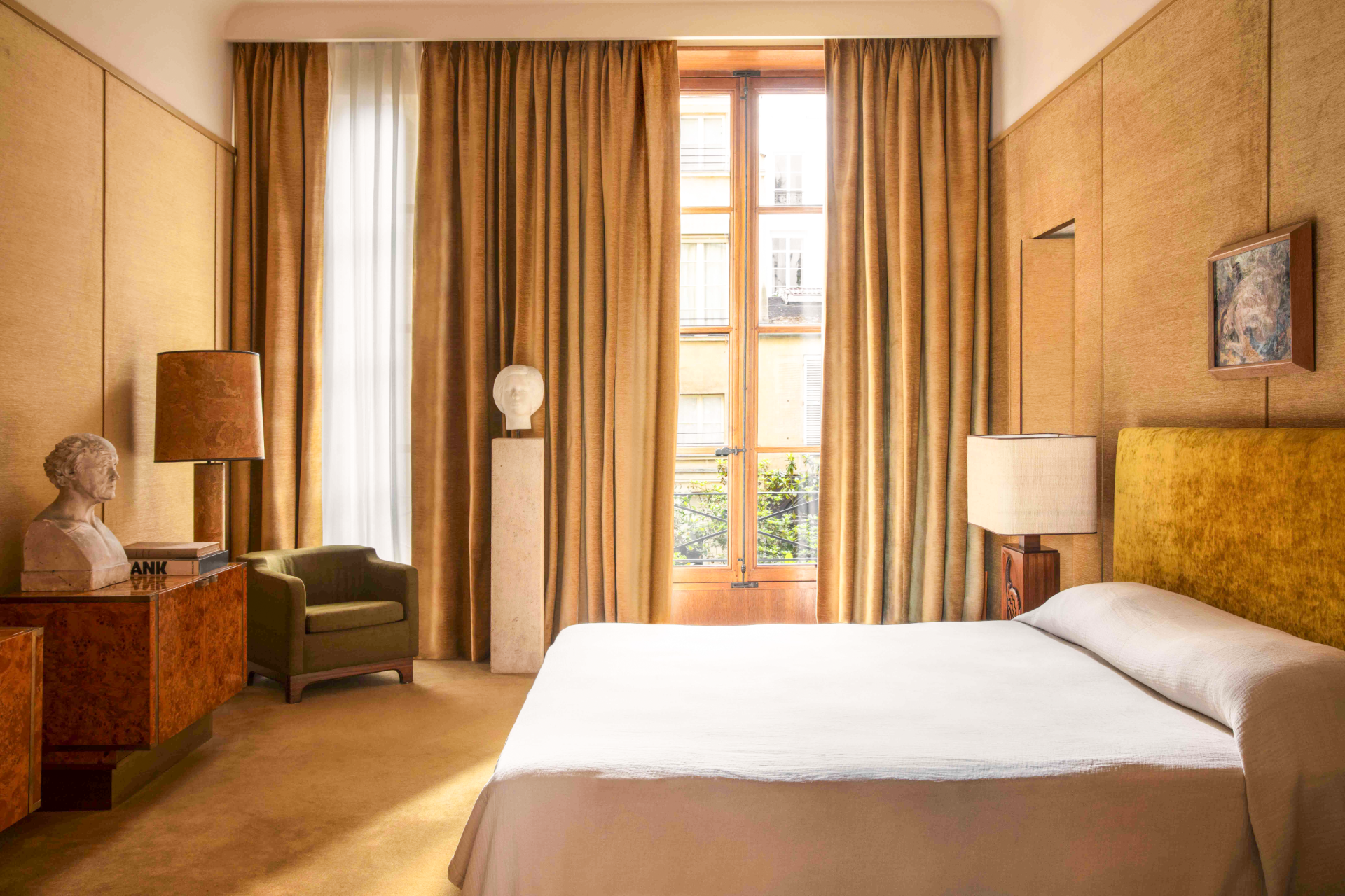 luxury apartment 5 Rooms for rent on PARIS (75004)