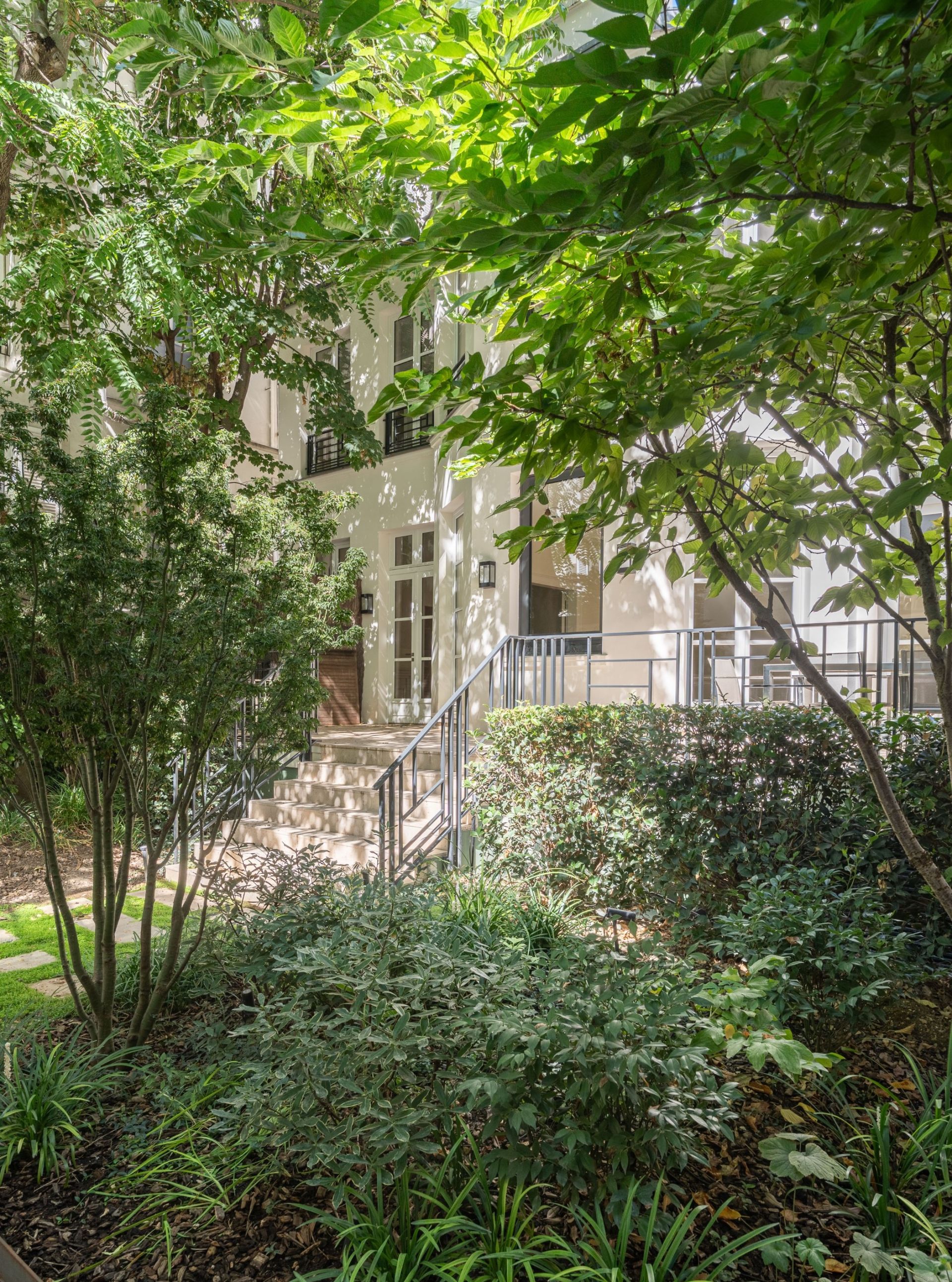 mansion (hôtel particulier) 6 Rooms for sale on PARIS (75007)