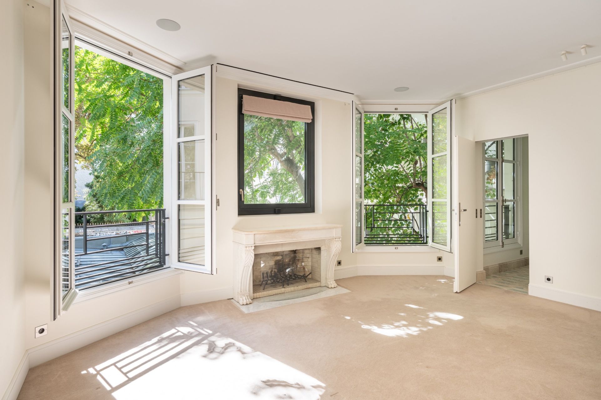 hôtel particulier 6 Pièces en vente sur PARIS (75007)