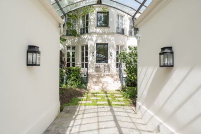 Vente Hôtel particulier Paris 7 6&nbsp;Pièces 320&nbsp;m²