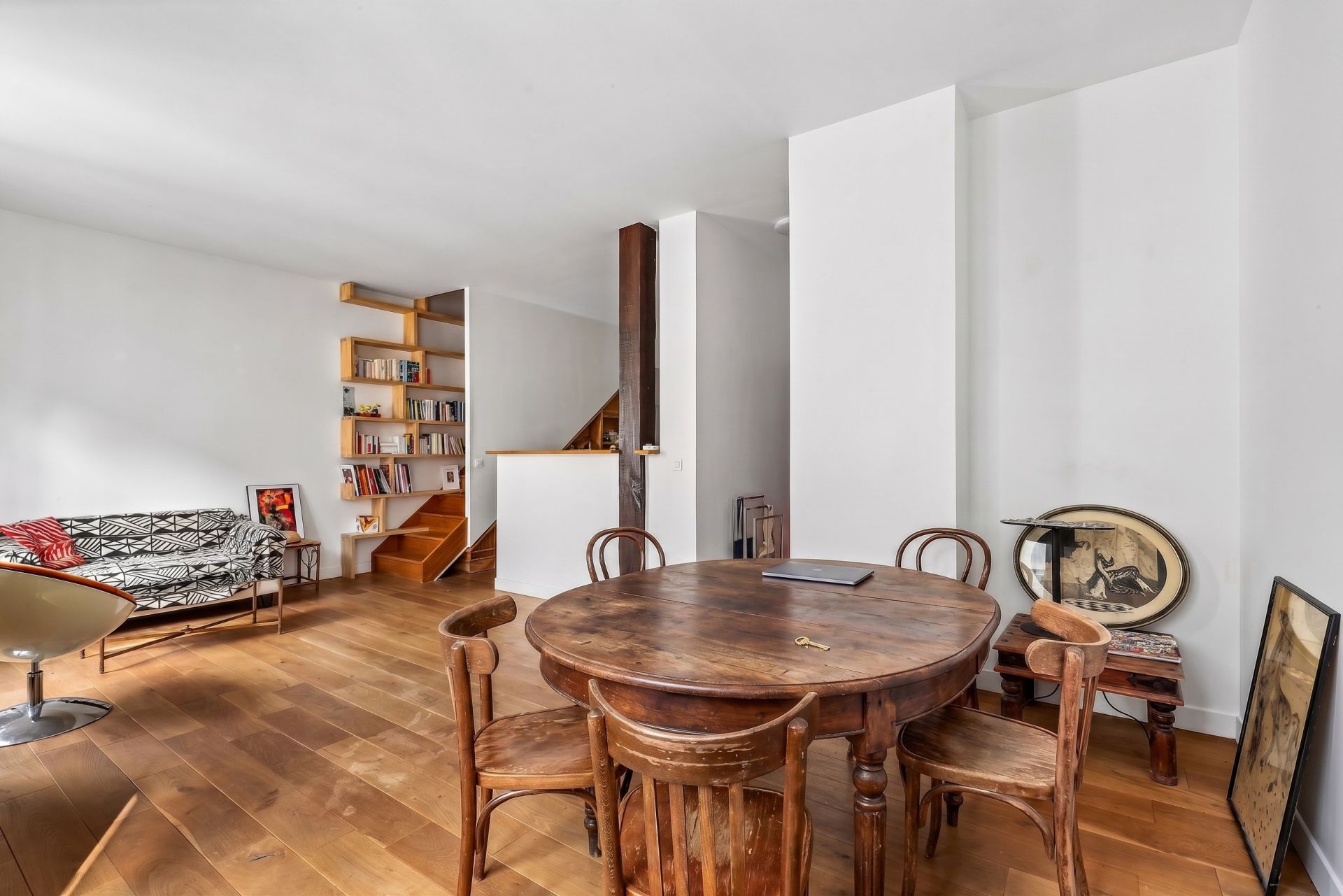 luxury triplex 5 Rooms for sale on PARIS (75011)