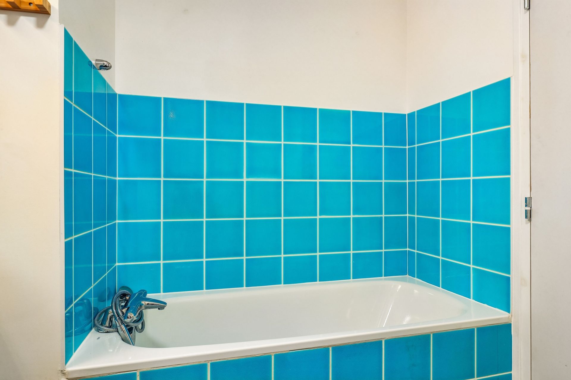 luxury triplex 5 Rooms for sale on PARIS (75011)