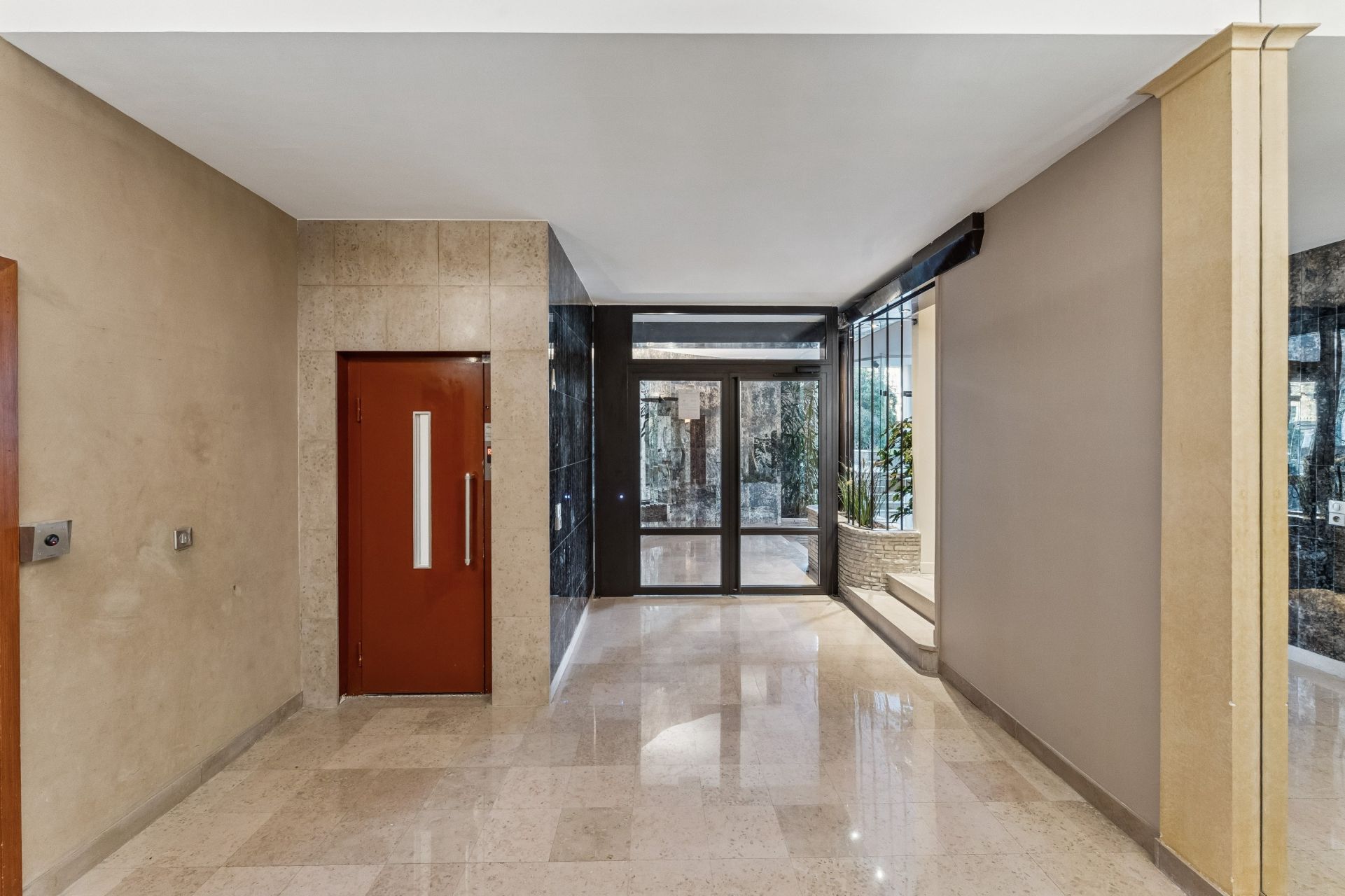 luxury apartment 3 Rooms for sale on NEUILLY SUR SEINE (92200)