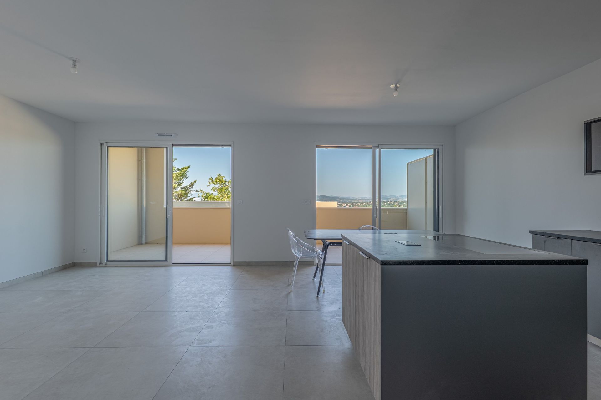 luxury apartment 3 Rooms for sale on ST DIDIER AU MONT D OR (69370)