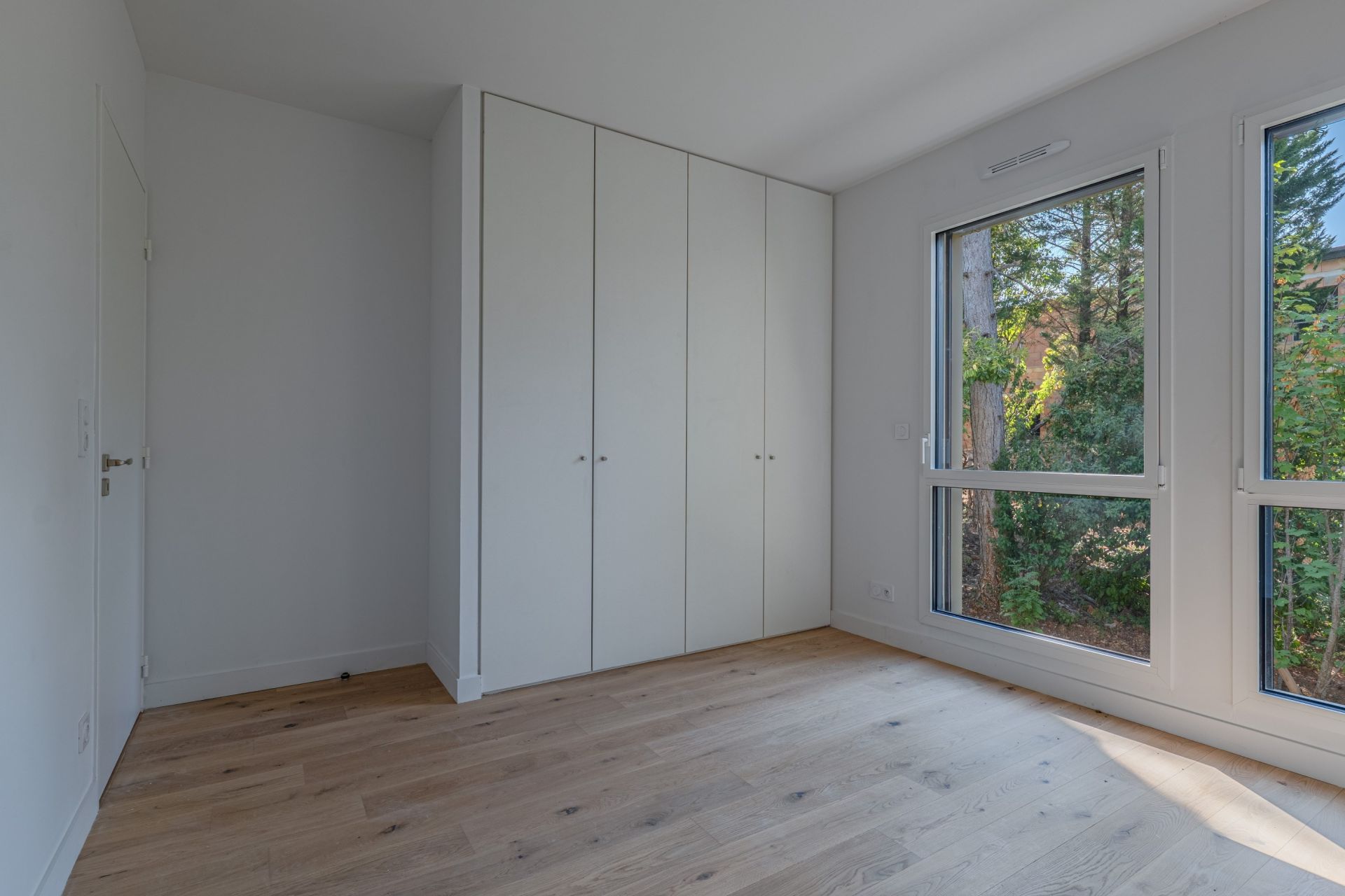 luxury apartment 3 Rooms for sale on ST DIDIER AU MONT D OR (69370)
