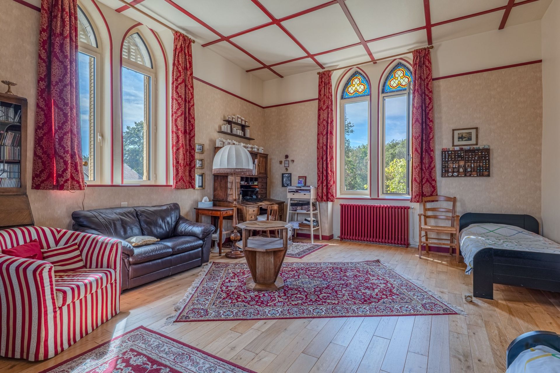 maison de luxe 10 Pièces en vente sur PERONNAS (01960)
