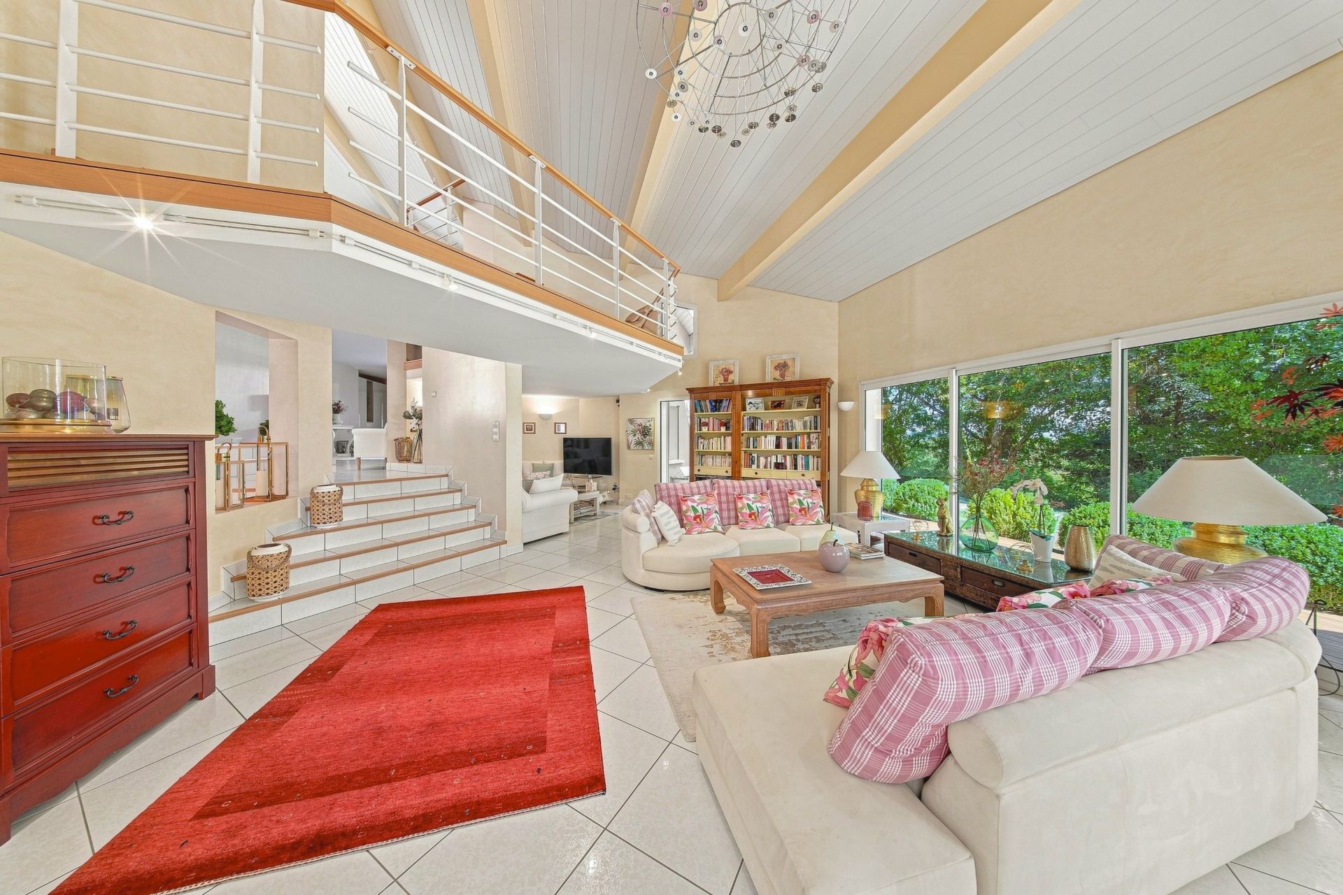 luxury house 5 Rooms for sale on ECHENEVEX (01170)