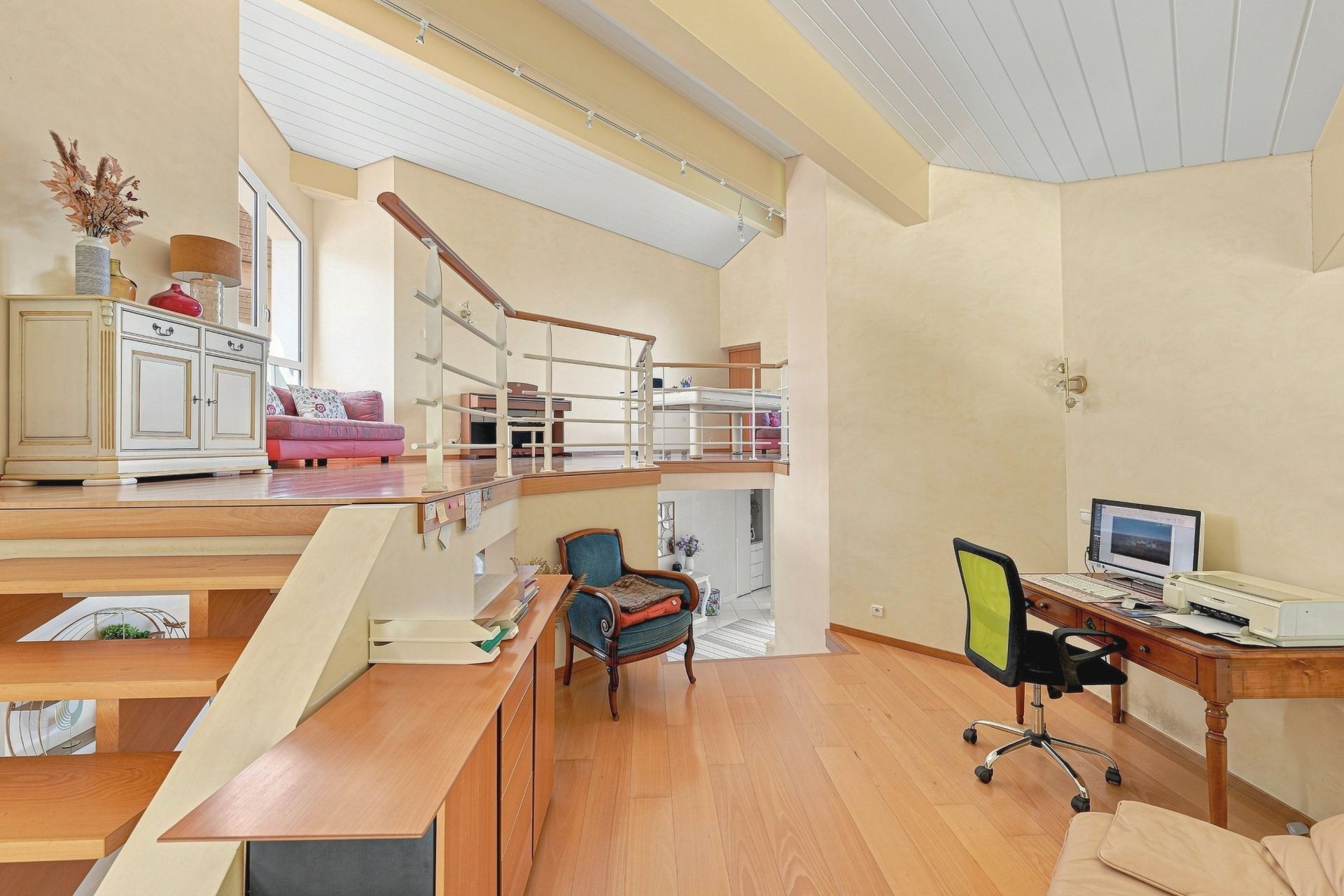 luxury house 5 Rooms for sale on ECHENEVEX (01170)