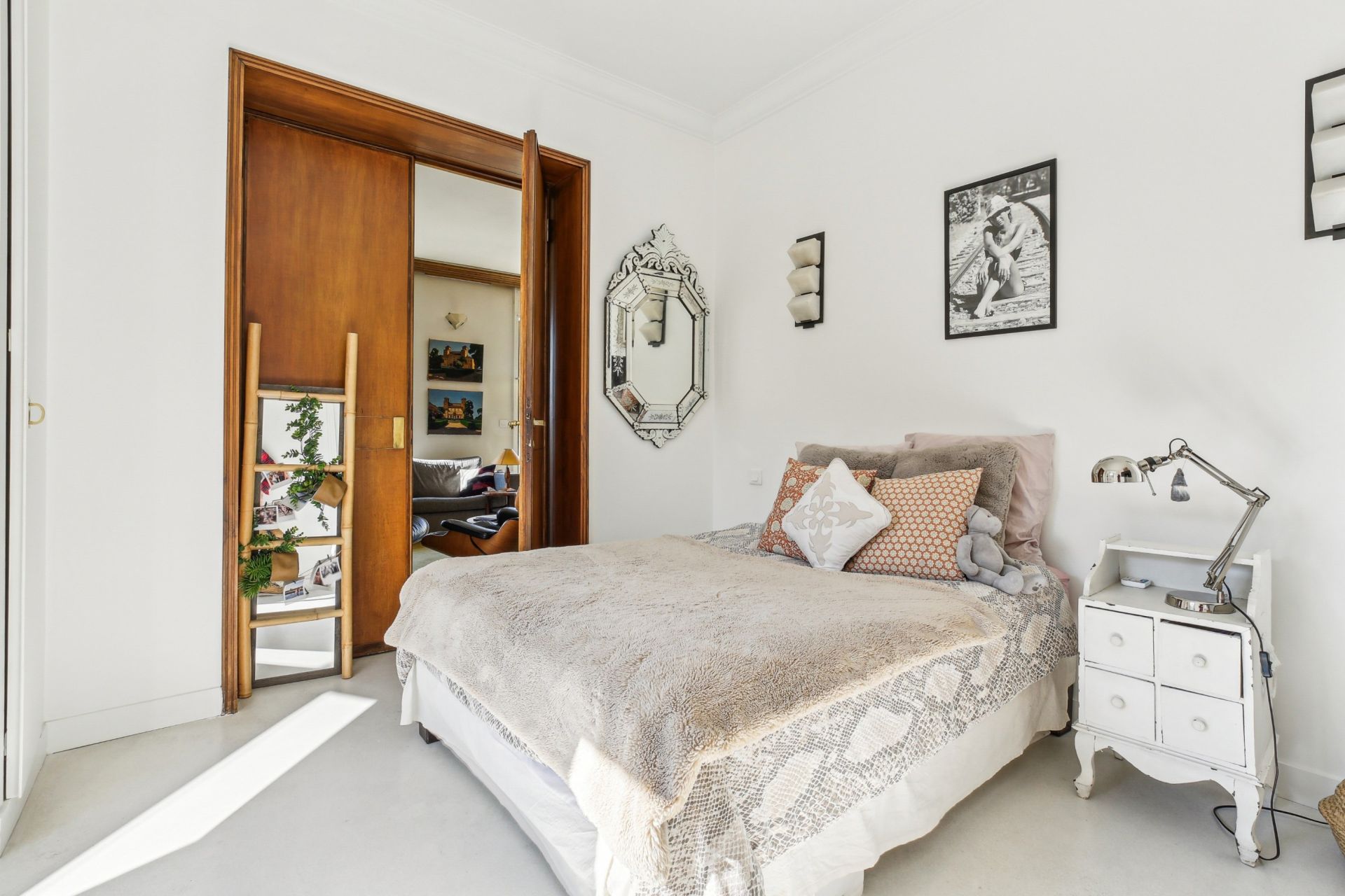 luxury apartment 6 Rooms for sale on PARIS (75016)