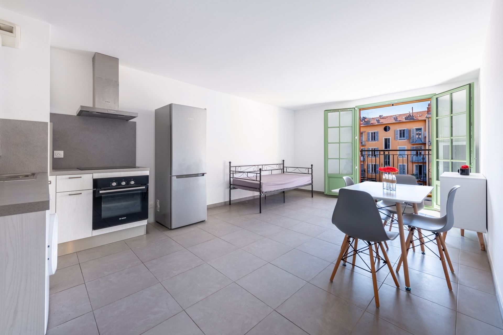 luxury apartment 2 Rooms for sale on NICE (06000)