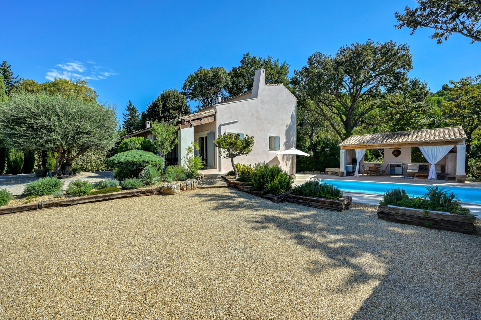 maison de luxe 6 Pièces en vente sur MAUSSANE LES ALPILLES (13520)