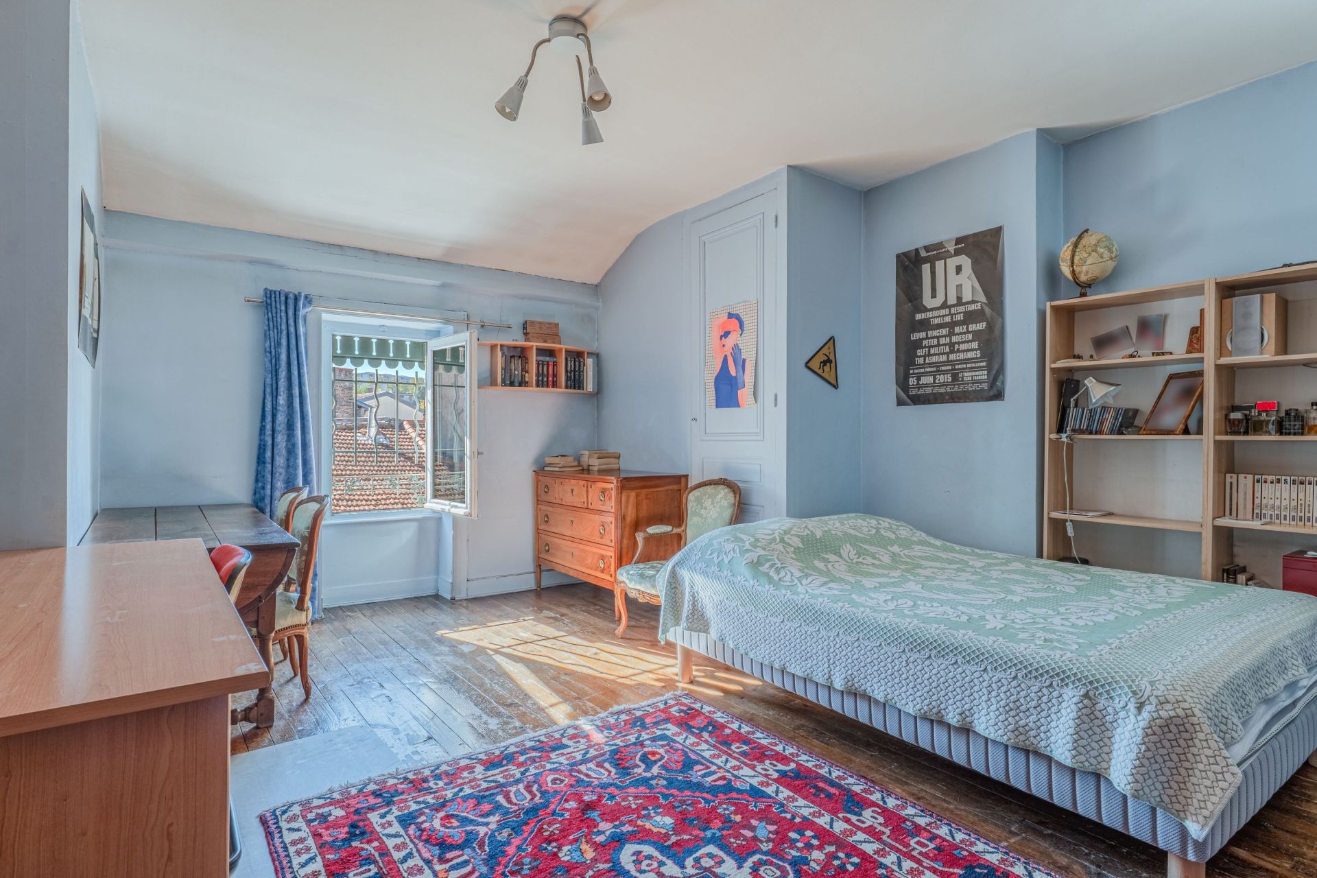 mansion (hôtel particulier) 9 Rooms for sale on CALUIRE ET CUIRE (69300)