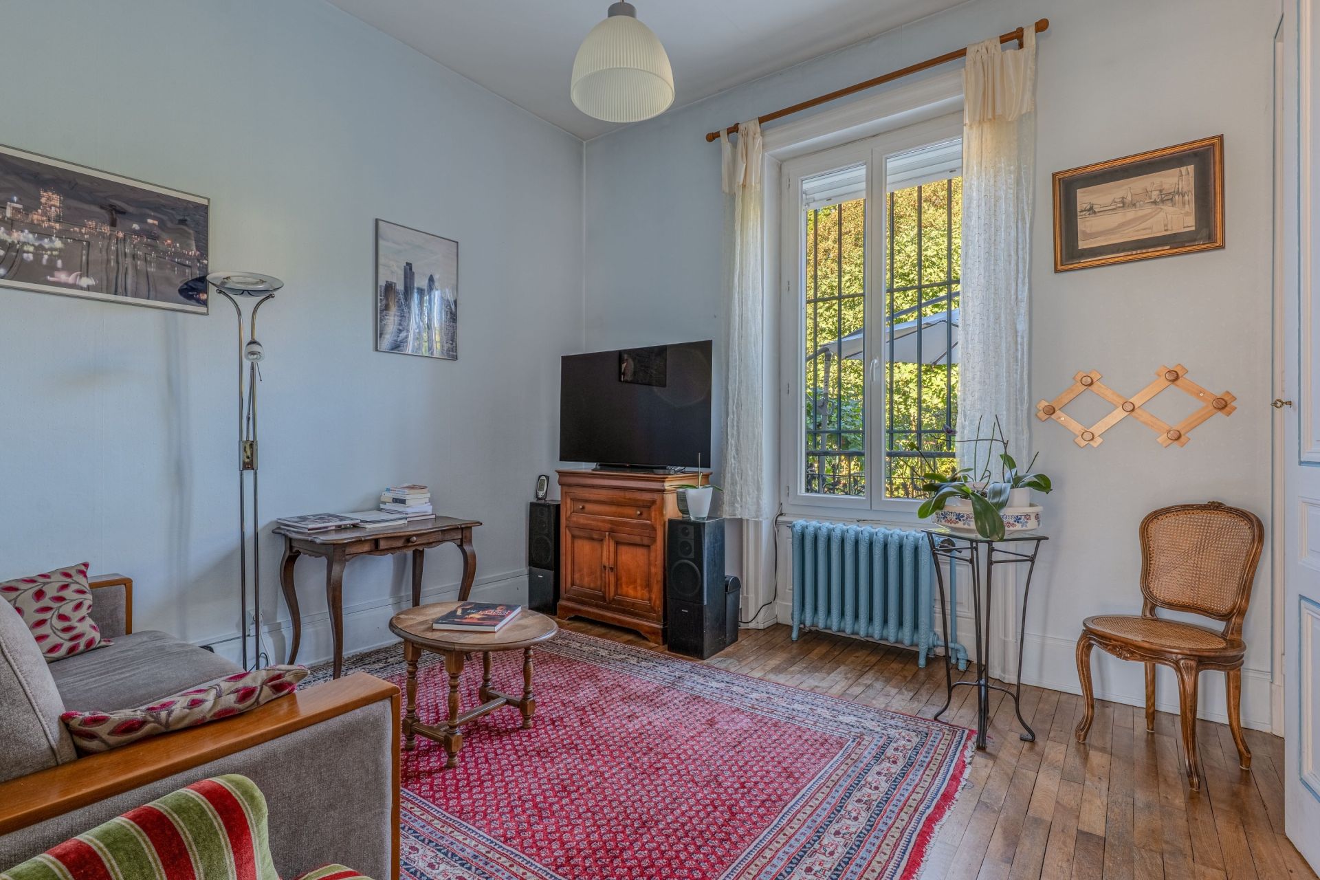 mansion (hôtel particulier) 9 Rooms for sale on CALUIRE ET CUIRE (69300)