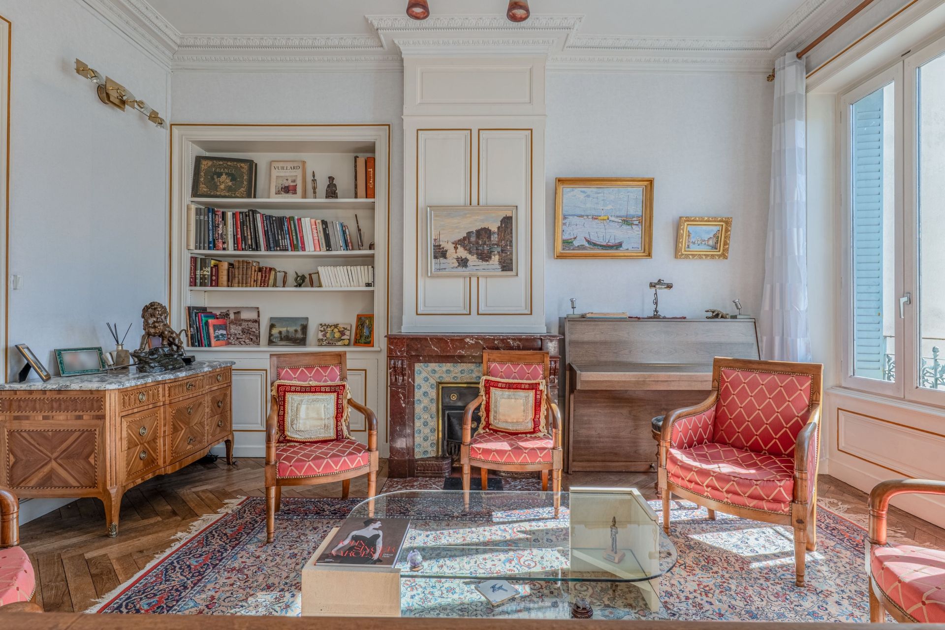 mansion (hôtel particulier) 9 Rooms for sale on CALUIRE ET CUIRE (69300)