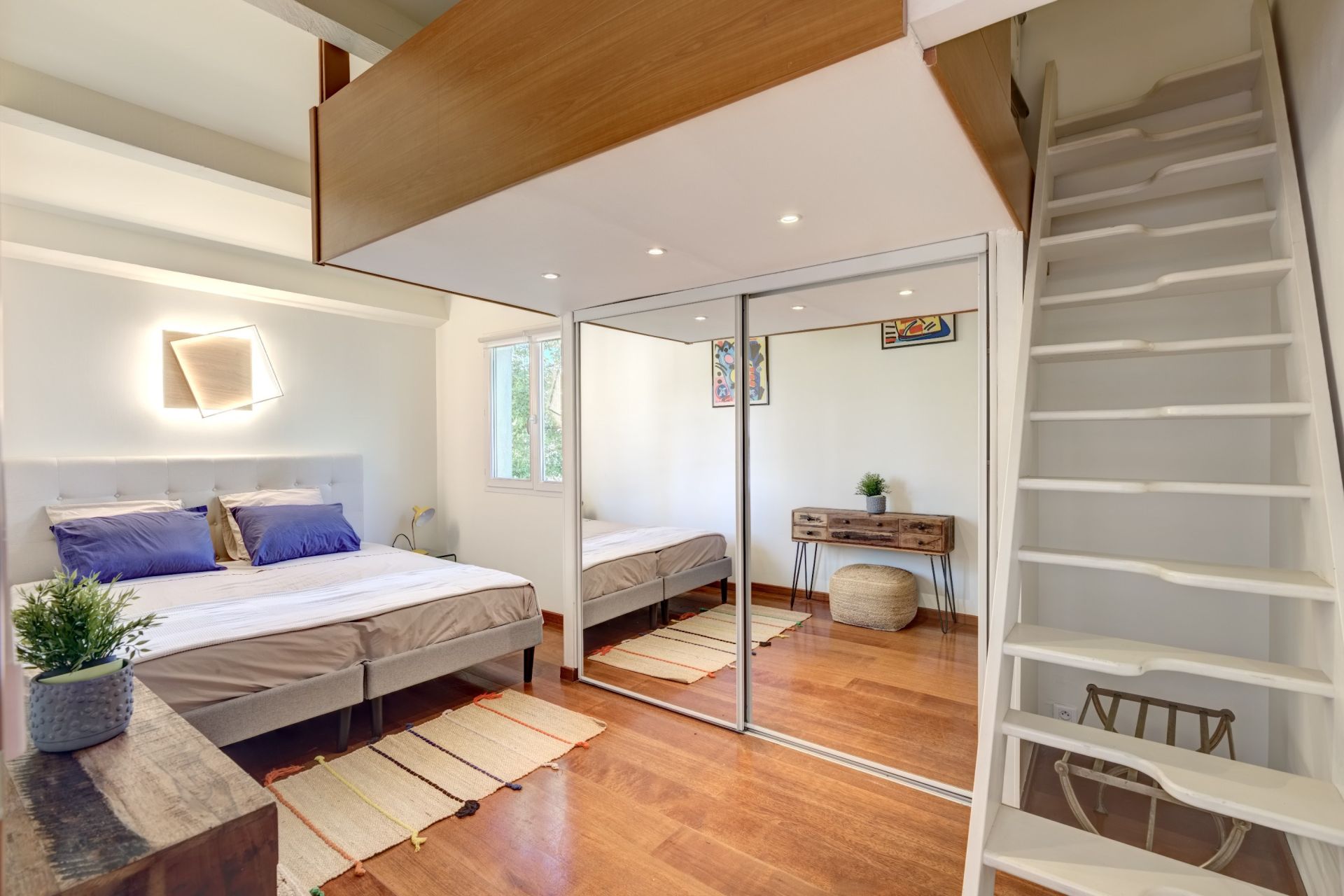 luxury villa 5 Rooms for sale on CANNES (06400)