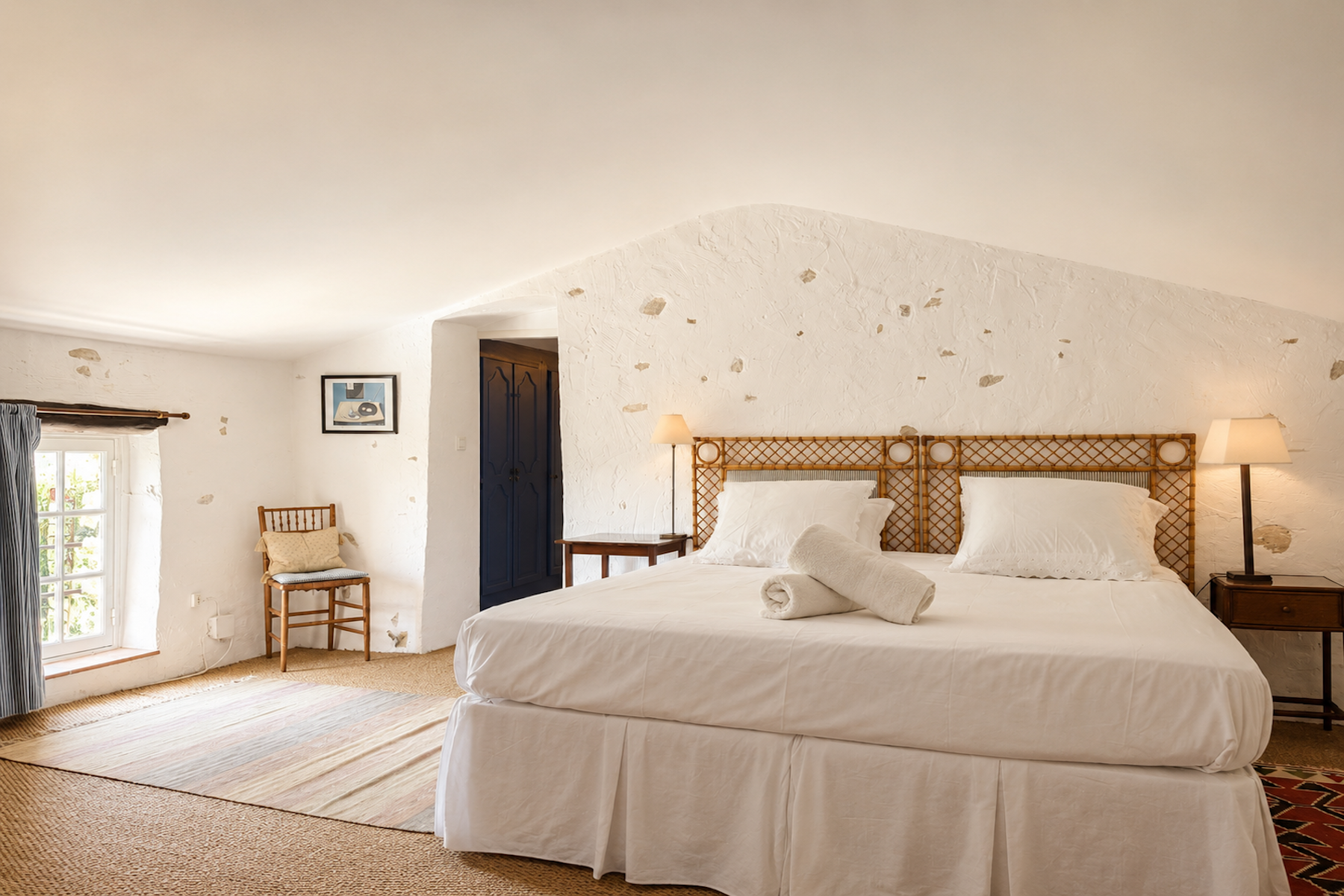 luxury house 6 Rooms for sale on UZES (30700)