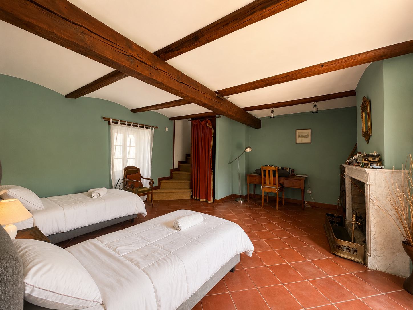 luxury house 6 Rooms for sale on UZES (30700)