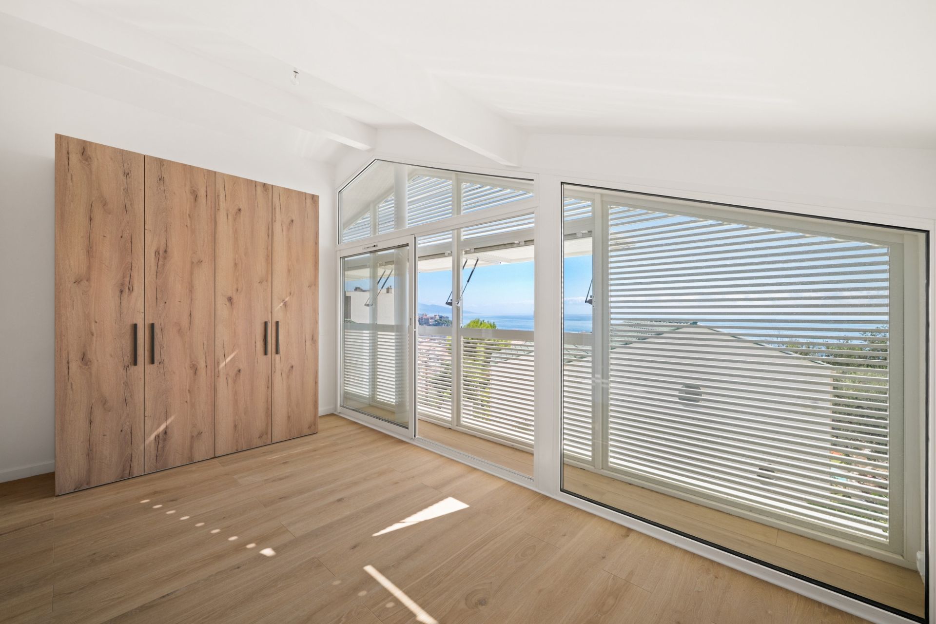 luxury villa 5 Rooms for sale on CAP D AIL (06320)