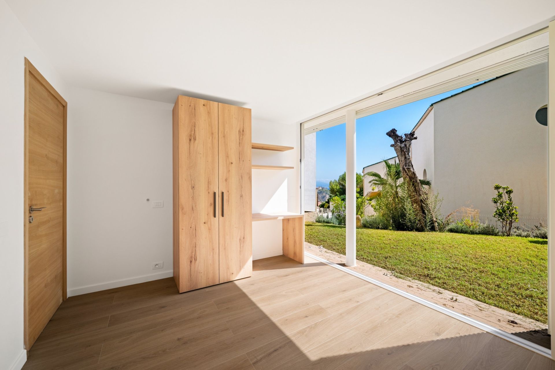 luxury villa 5 Rooms for sale on CAP D AIL (06320)