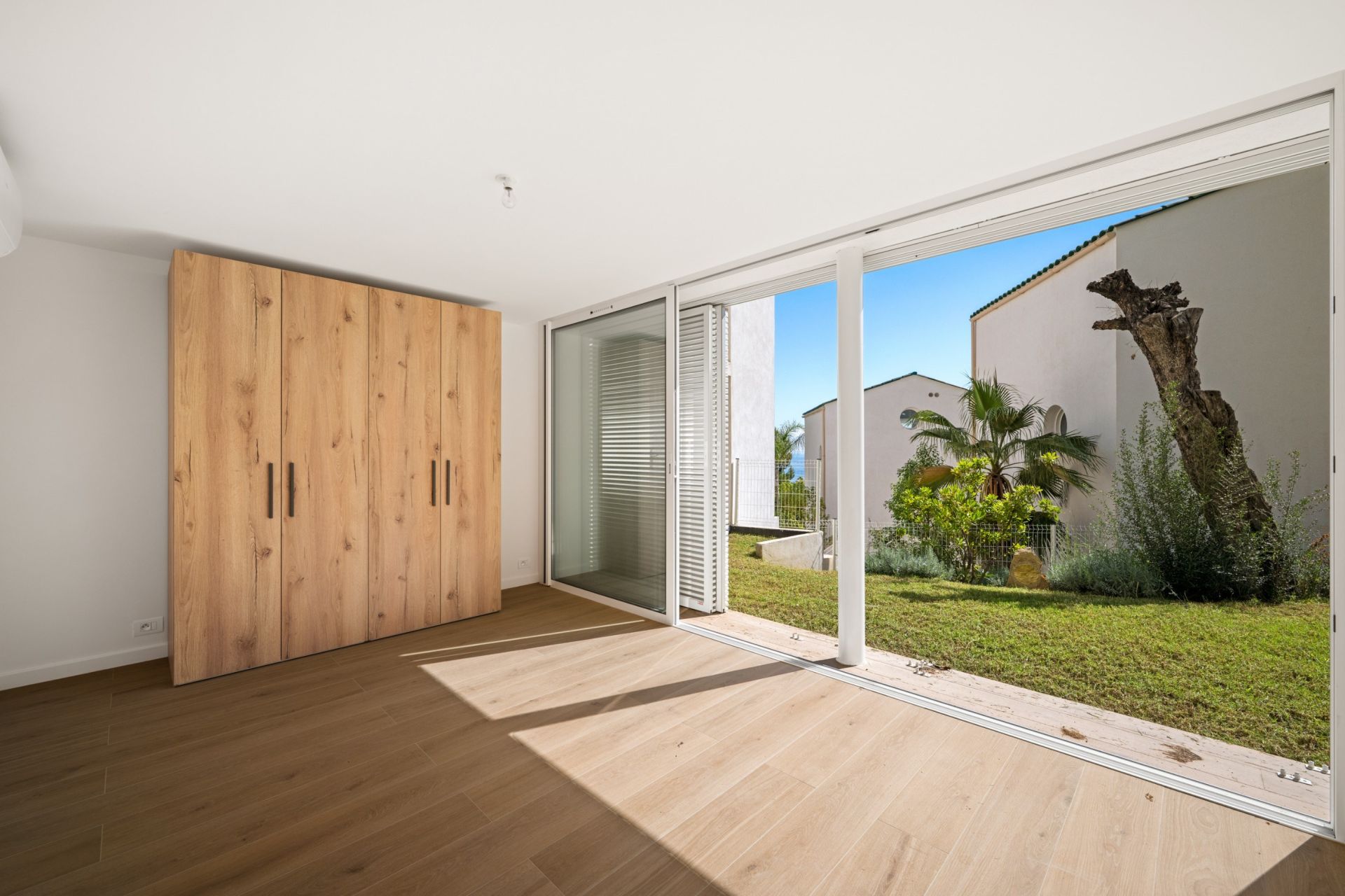 luxury villa 5 Rooms for sale on CAP D AIL (06320)