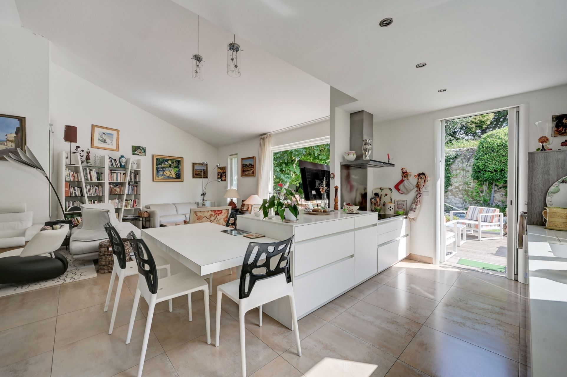 maison de luxe 5 Pièces en vente sur VILLENEUVE LES AVIGNON (30400)