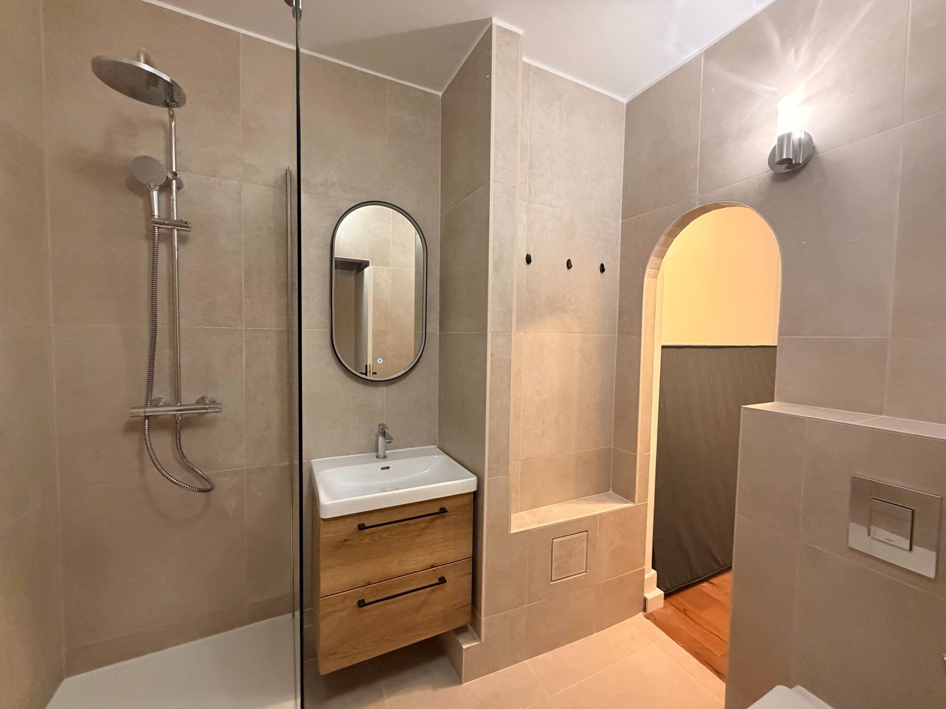 luxury apartment 2 Rooms for rent on MARSEILLE (13007)