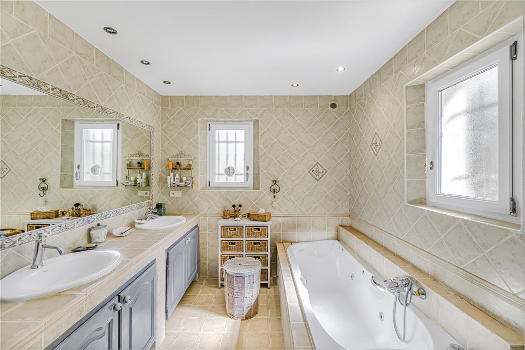 maison provençale de luxe 6 Pièces en vente sur FAYENCE (83440)