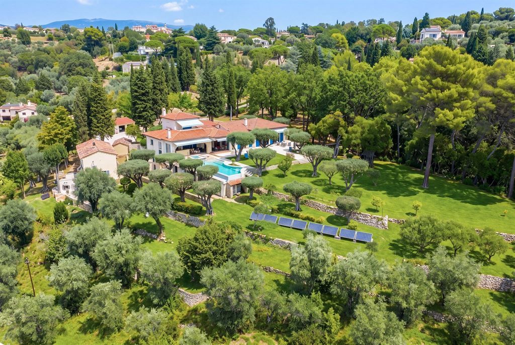 villa de luxe 10 Pièces en vente sur GRASSE (06130)