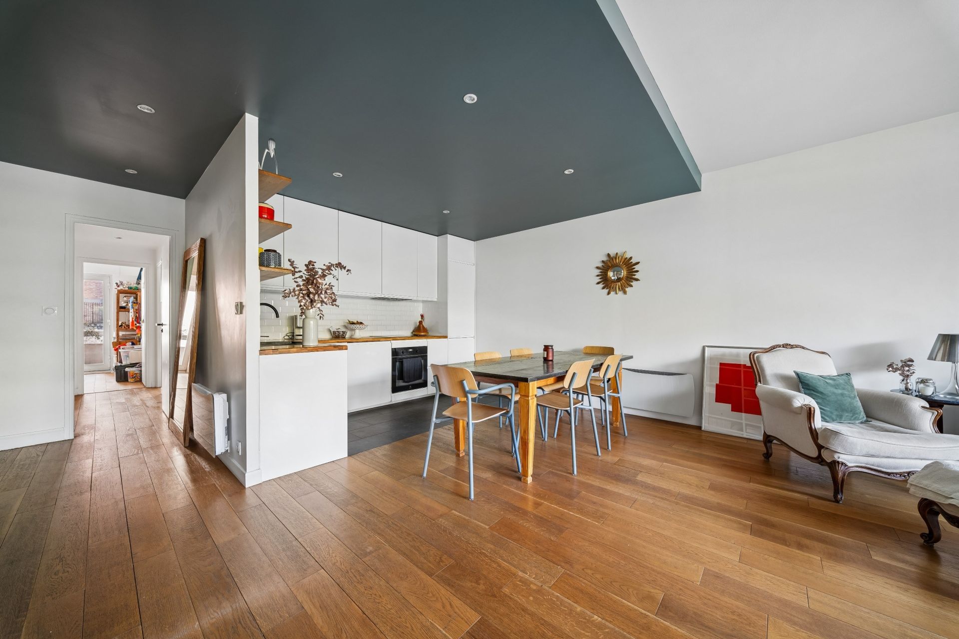 luxury apartment 5 Rooms for sale on NEUILLY SUR SEINE (92200)