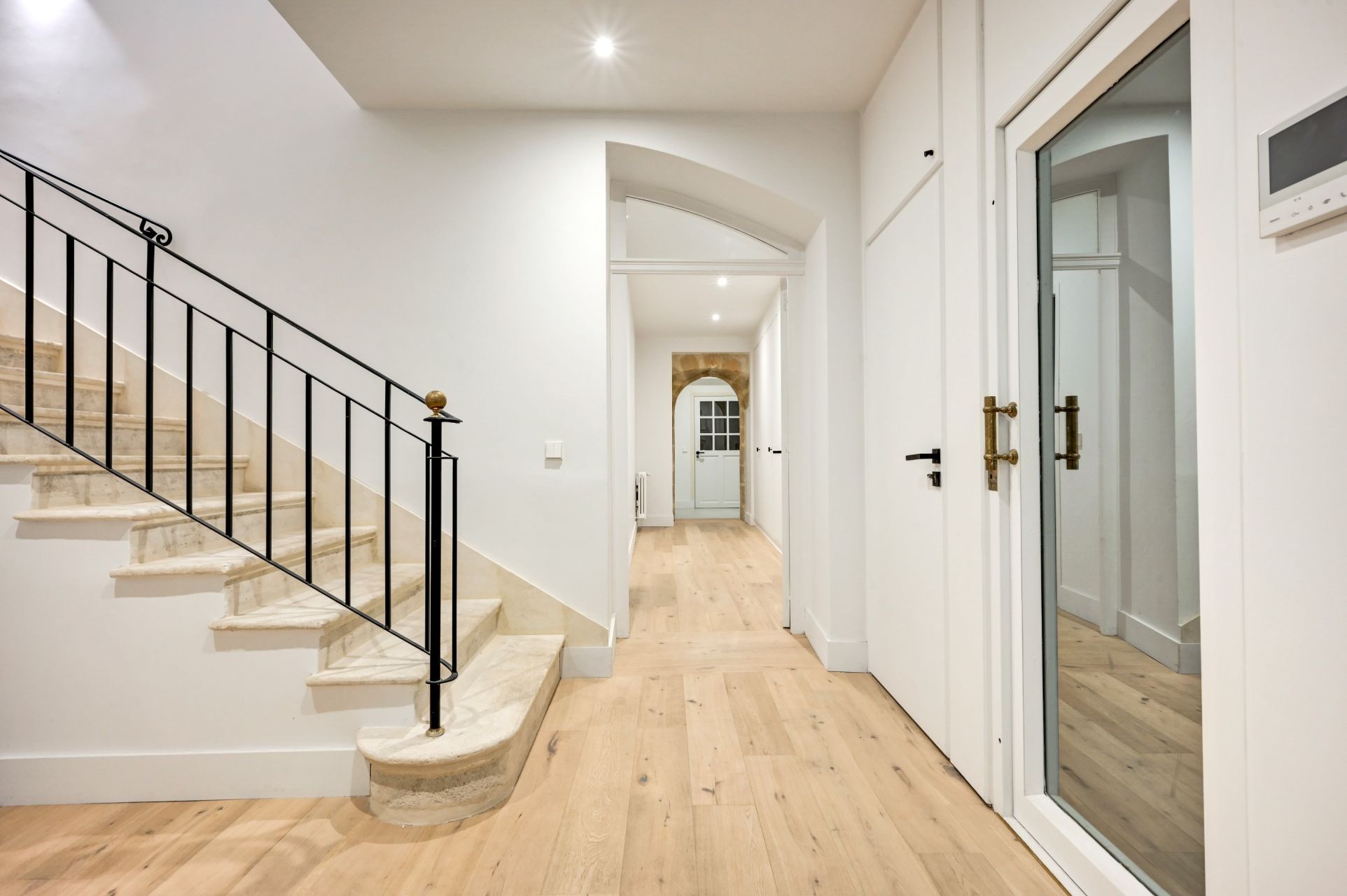 mansion (hôtel particulier) 14 Rooms for sale on AIX EN PROVENCE (13100)