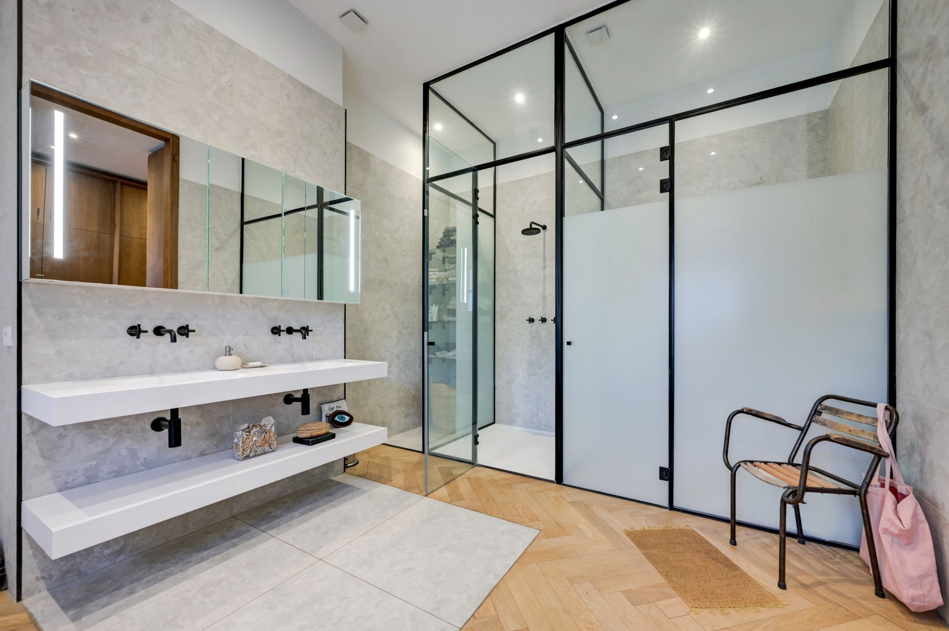 mansion (hôtel particulier) 14 Rooms for sale on AIX EN PROVENCE (13100)