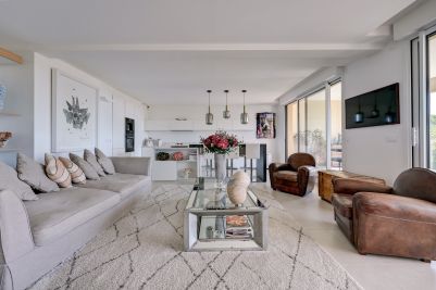 Sale Luxury apartment Aix-en-Provence 4&nbsp;Rooms 110&nbsp;m²