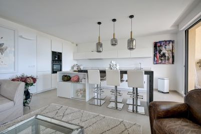 Sale Luxury apartment Aix-en-Provence 4&nbsp;Rooms 110&nbsp;m²
