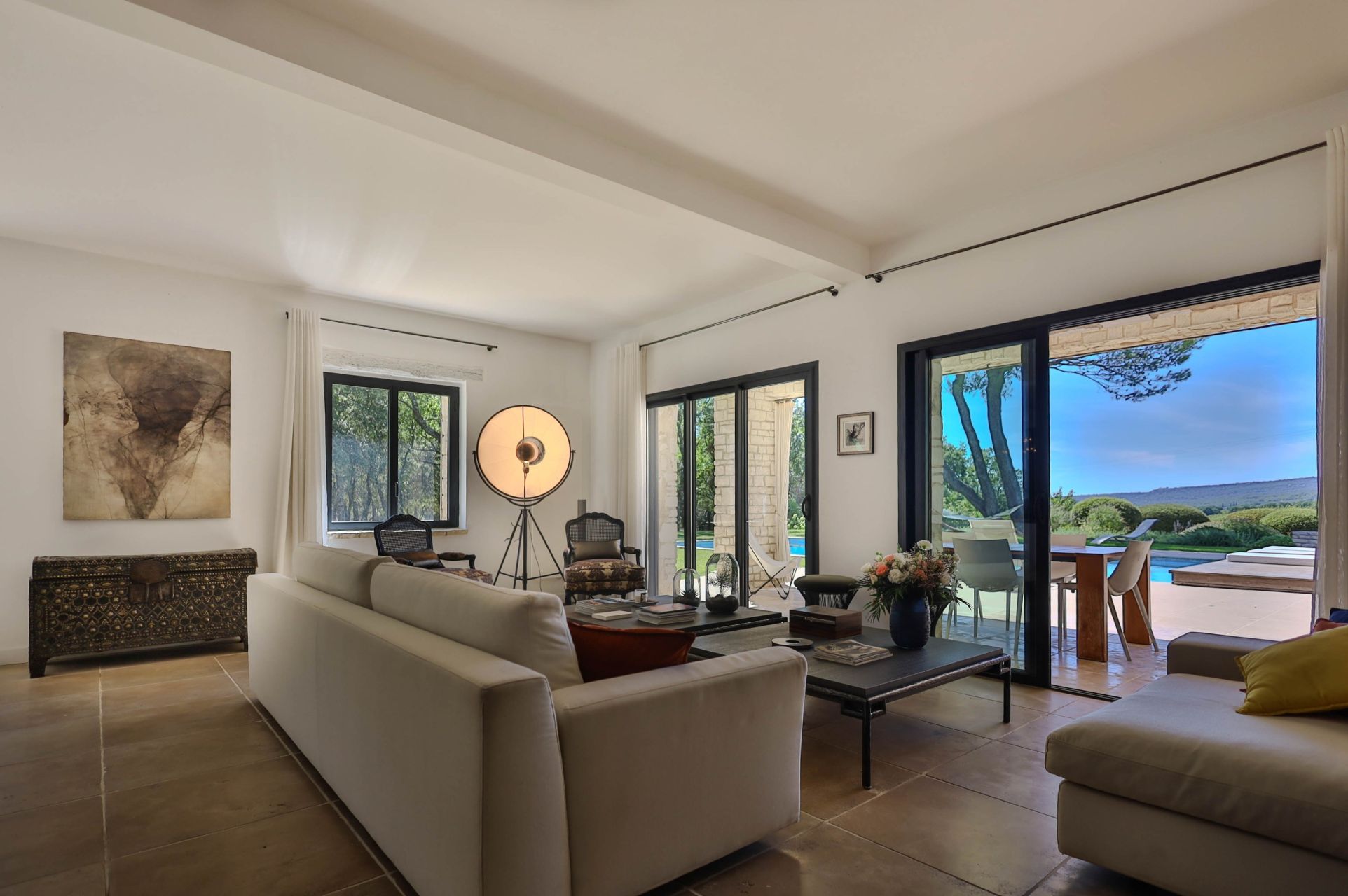 luxury house 10 Rooms for sale on ST SATURNIN LES APT (84490)