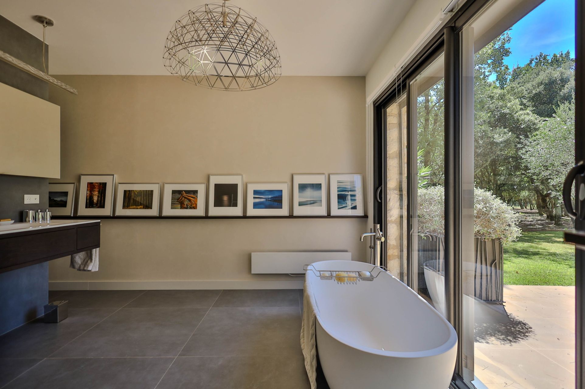 luxury house 10 Rooms for sale on ST SATURNIN LES APT (84490)