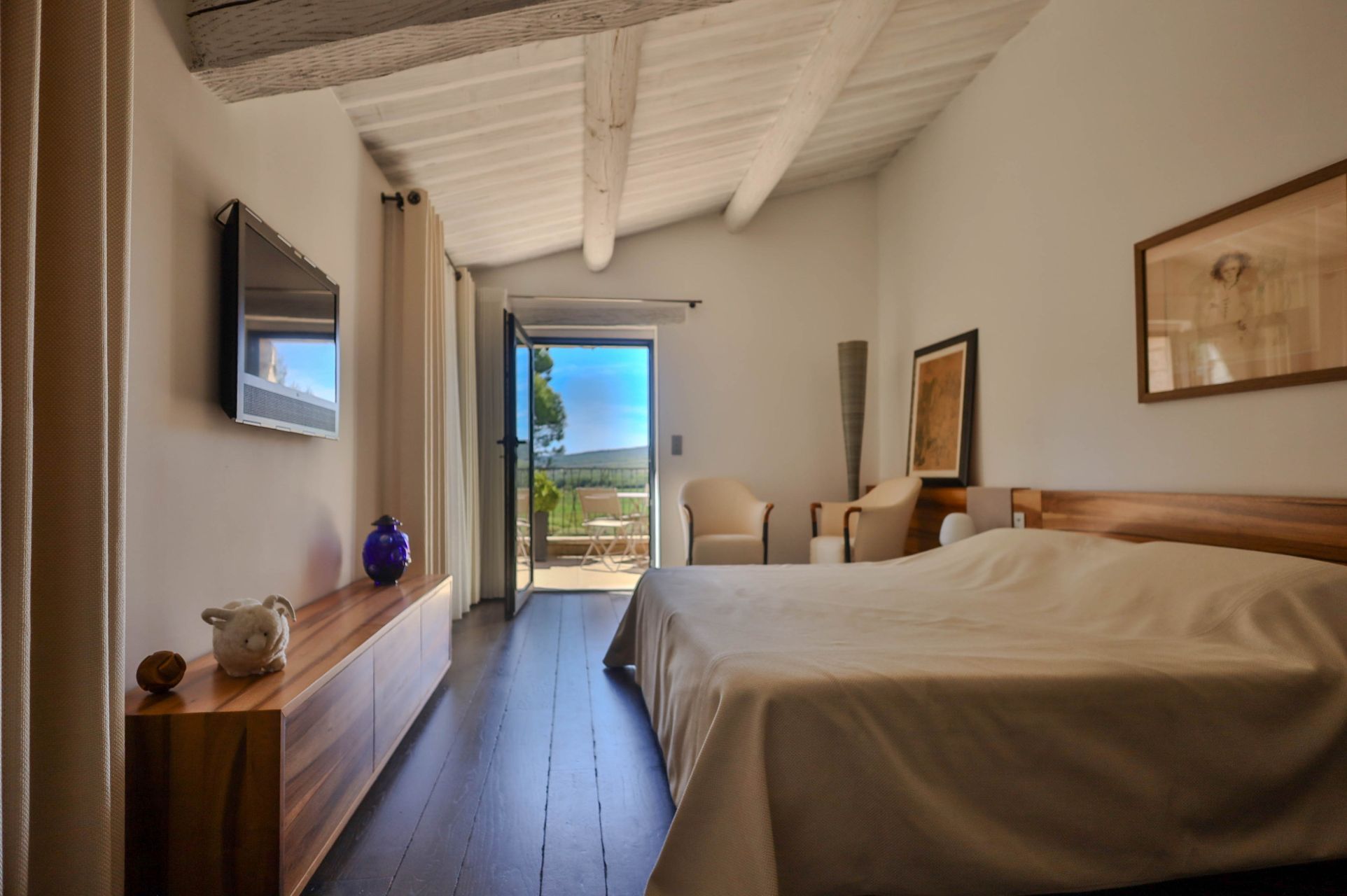 luxury house 10 Rooms for sale on ST SATURNIN LES APT (84490)