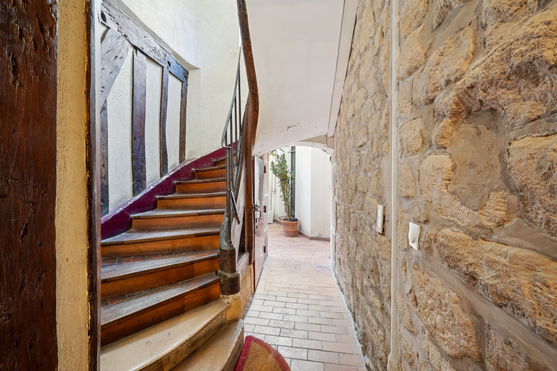 luxury apartment 2 Rooms for sale on PARIS (75006)