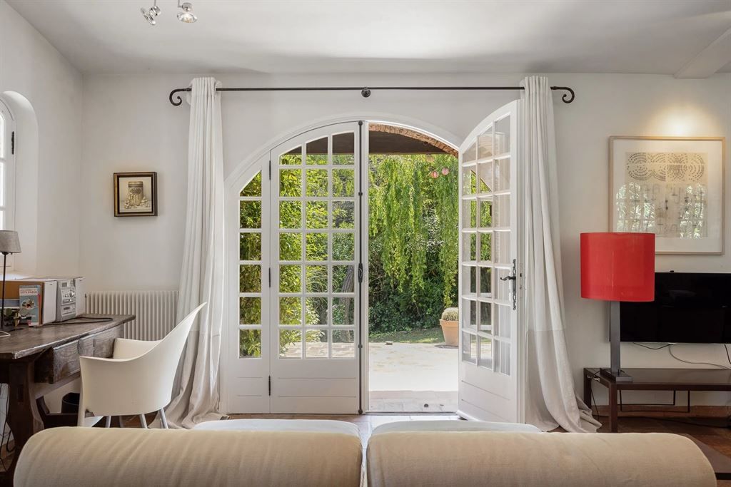 mas 6 Rooms for sale on MOUANS SARTOUX (06370)