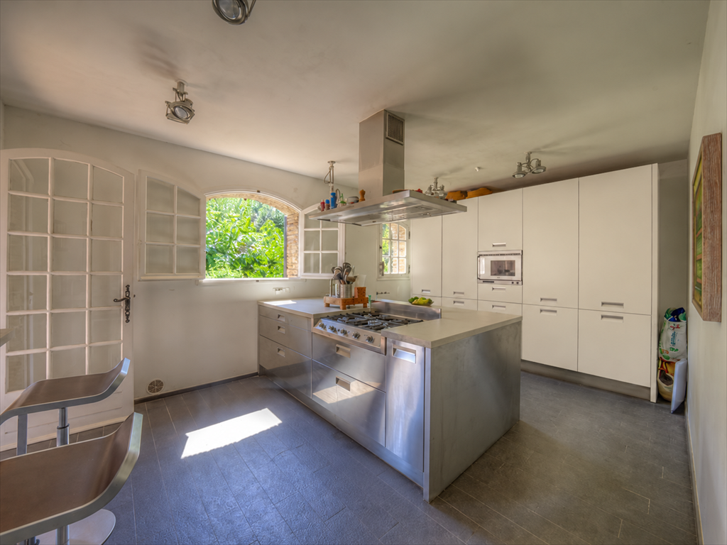 mas 6 Rooms for sale on MOUANS SARTOUX (06370)
