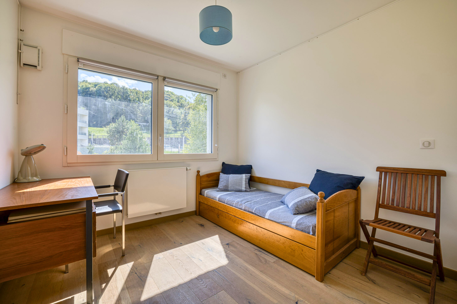 luxury apartment 3 Rooms for sale on ANNECY (74000)