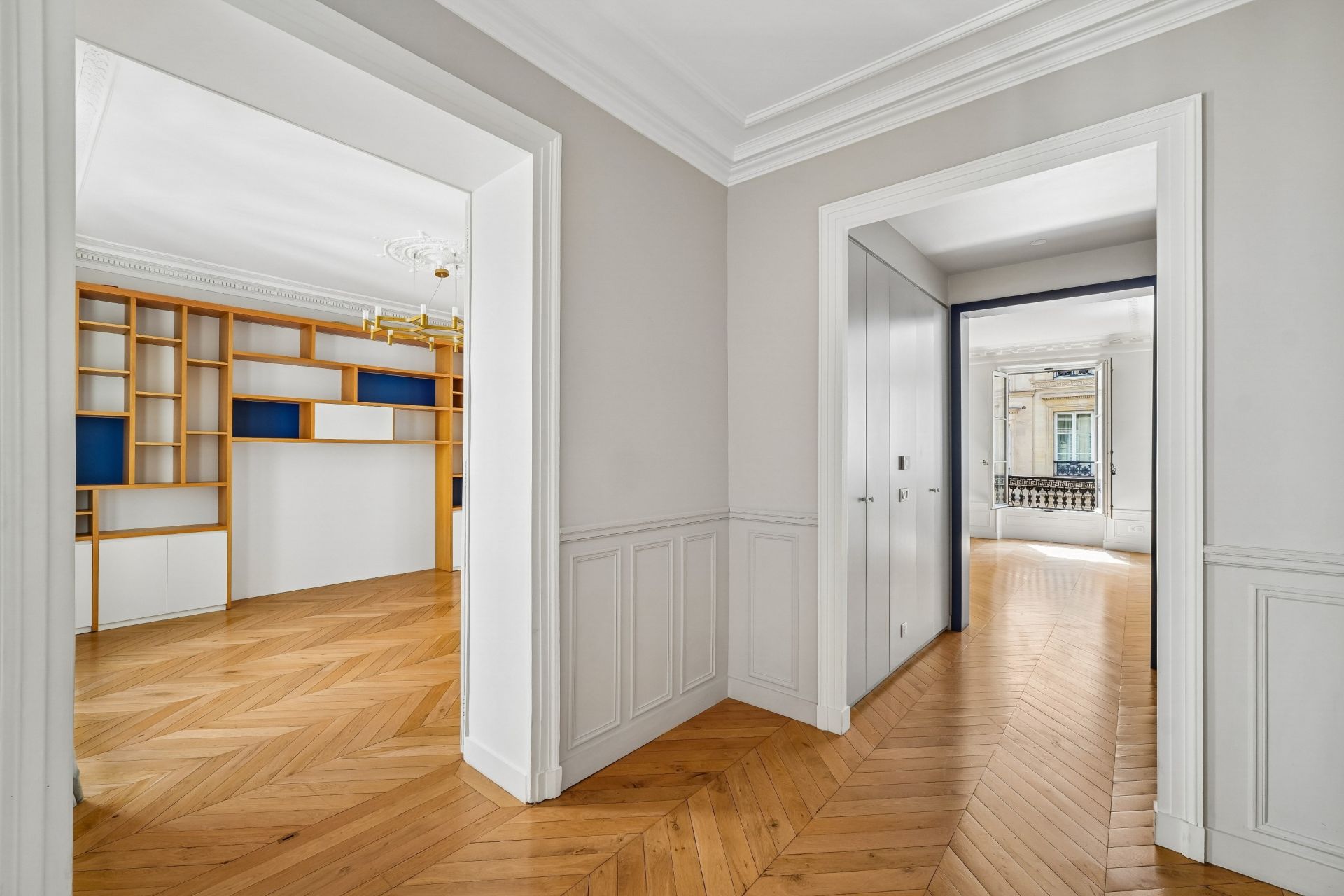 luxury apartment 6 Rooms for sale on PARIS (75009)