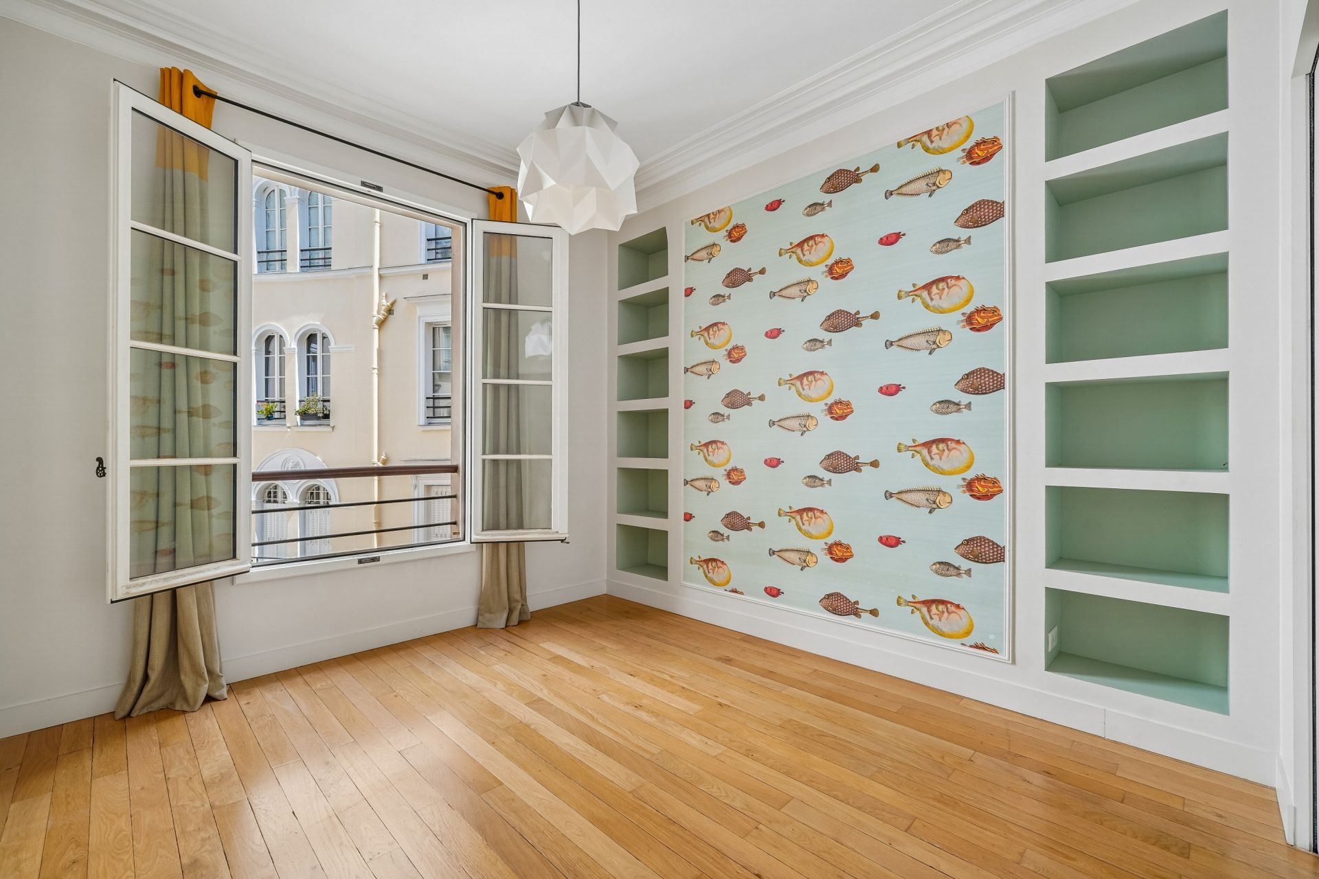 luxury apartment 6 Rooms for sale on PARIS (75009)