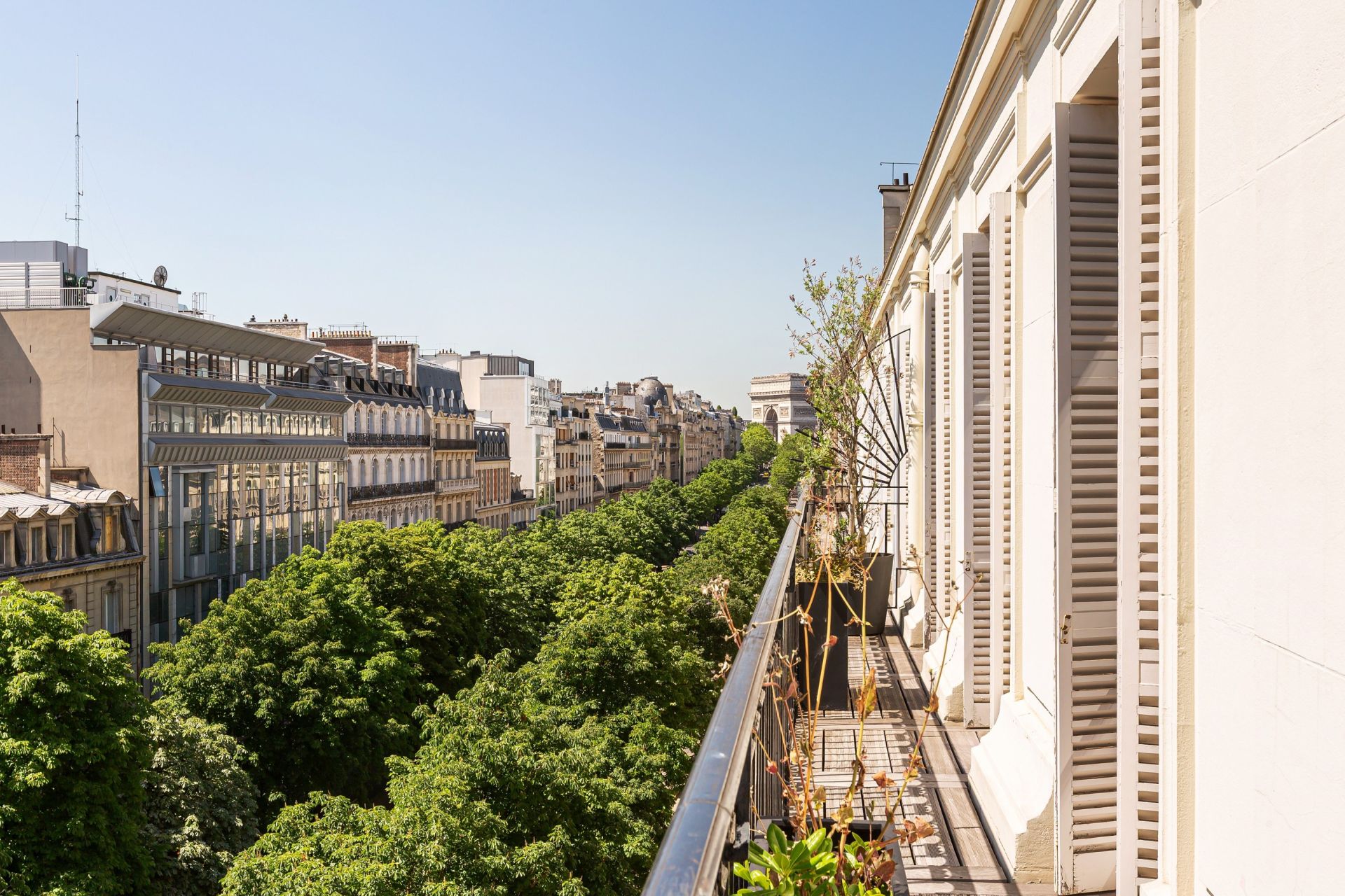 appartement de luxe 17 Pièces en location sur PARIS (75008)