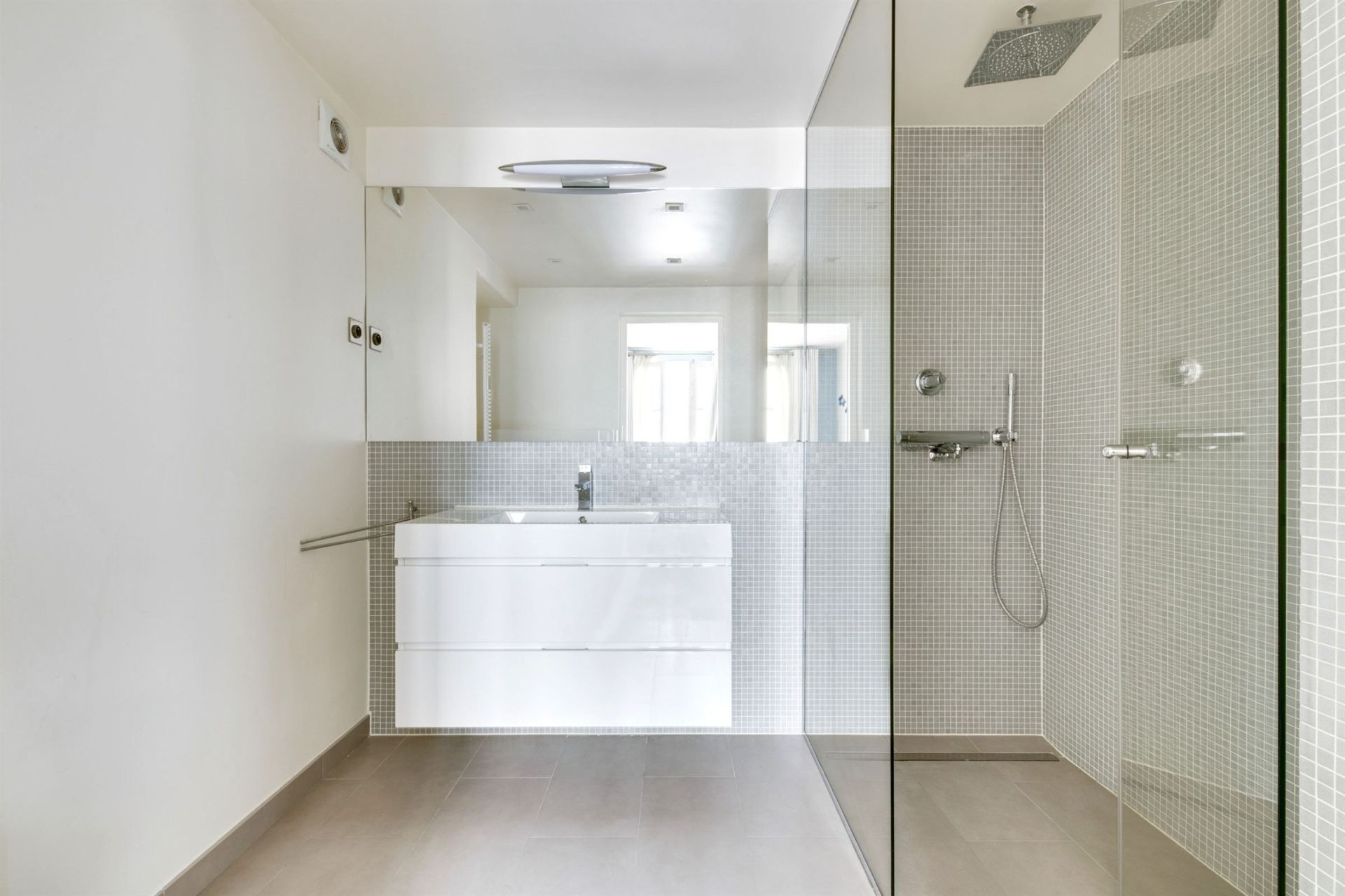 appartement de luxe 9 Pièces en location sur PARIS (75008)