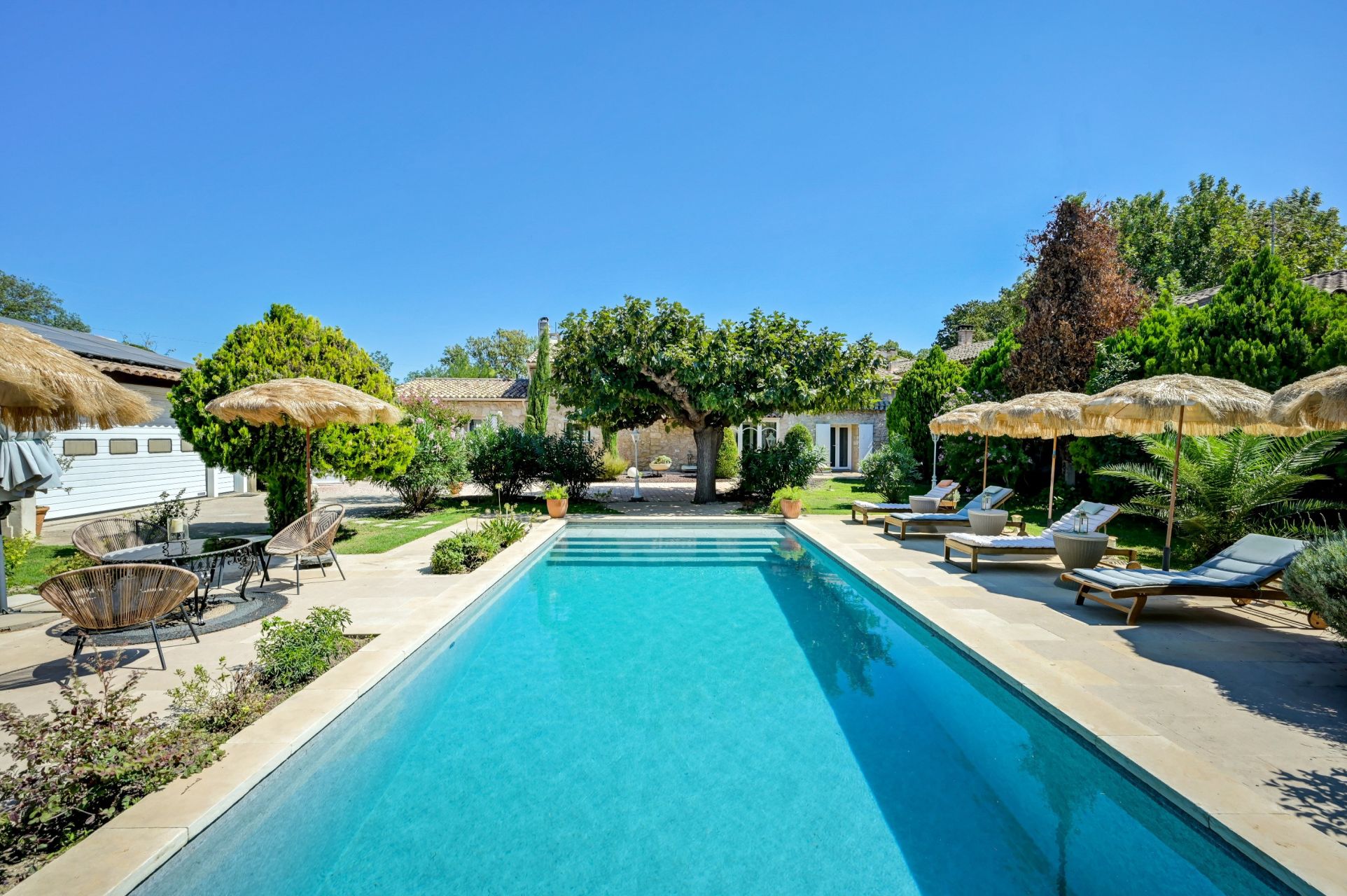 mas 6 Pièces en vente sur ST CANNAT (13760)