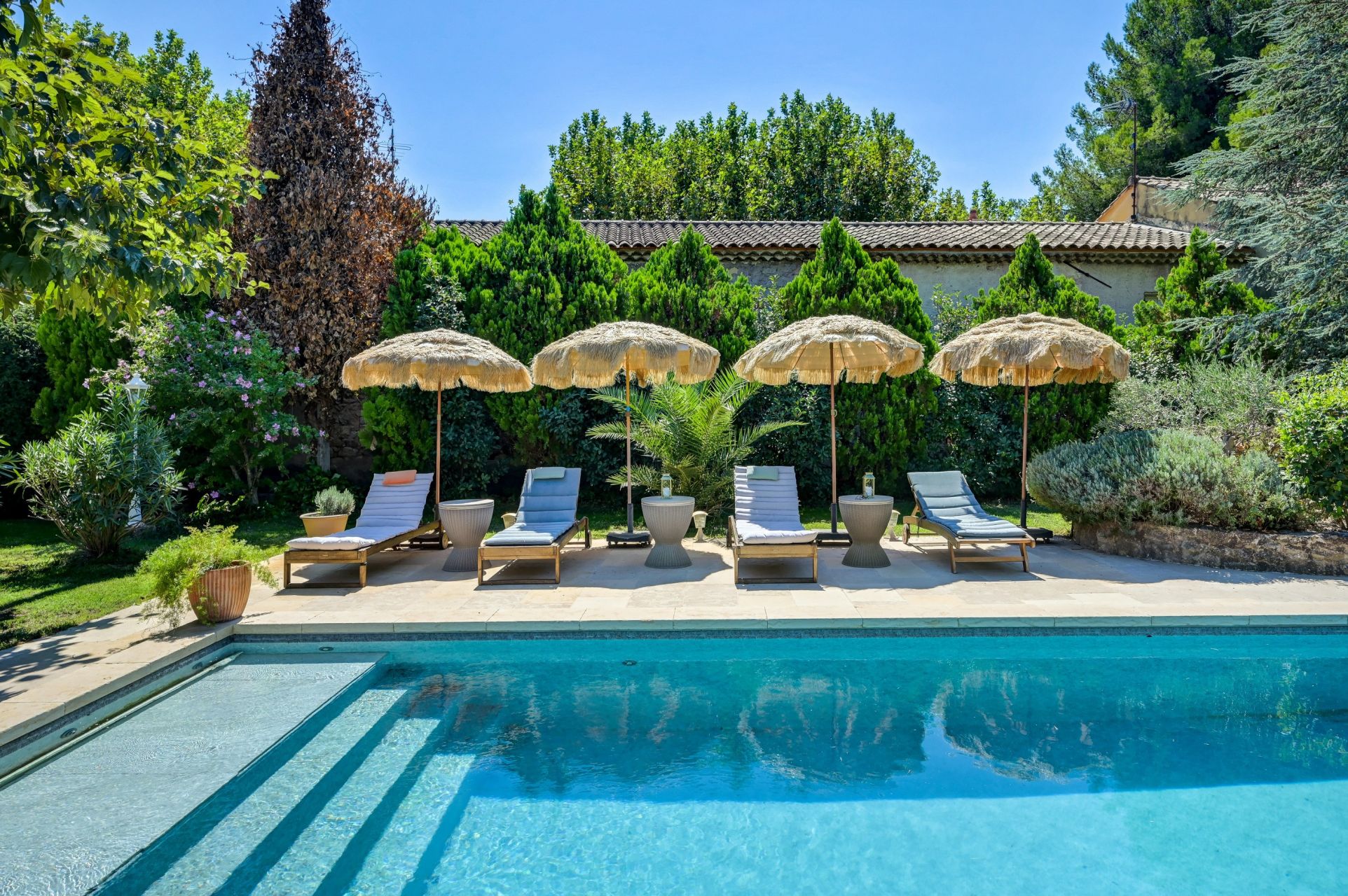 mas 6 Pièces en vente sur ST CANNAT (13760)