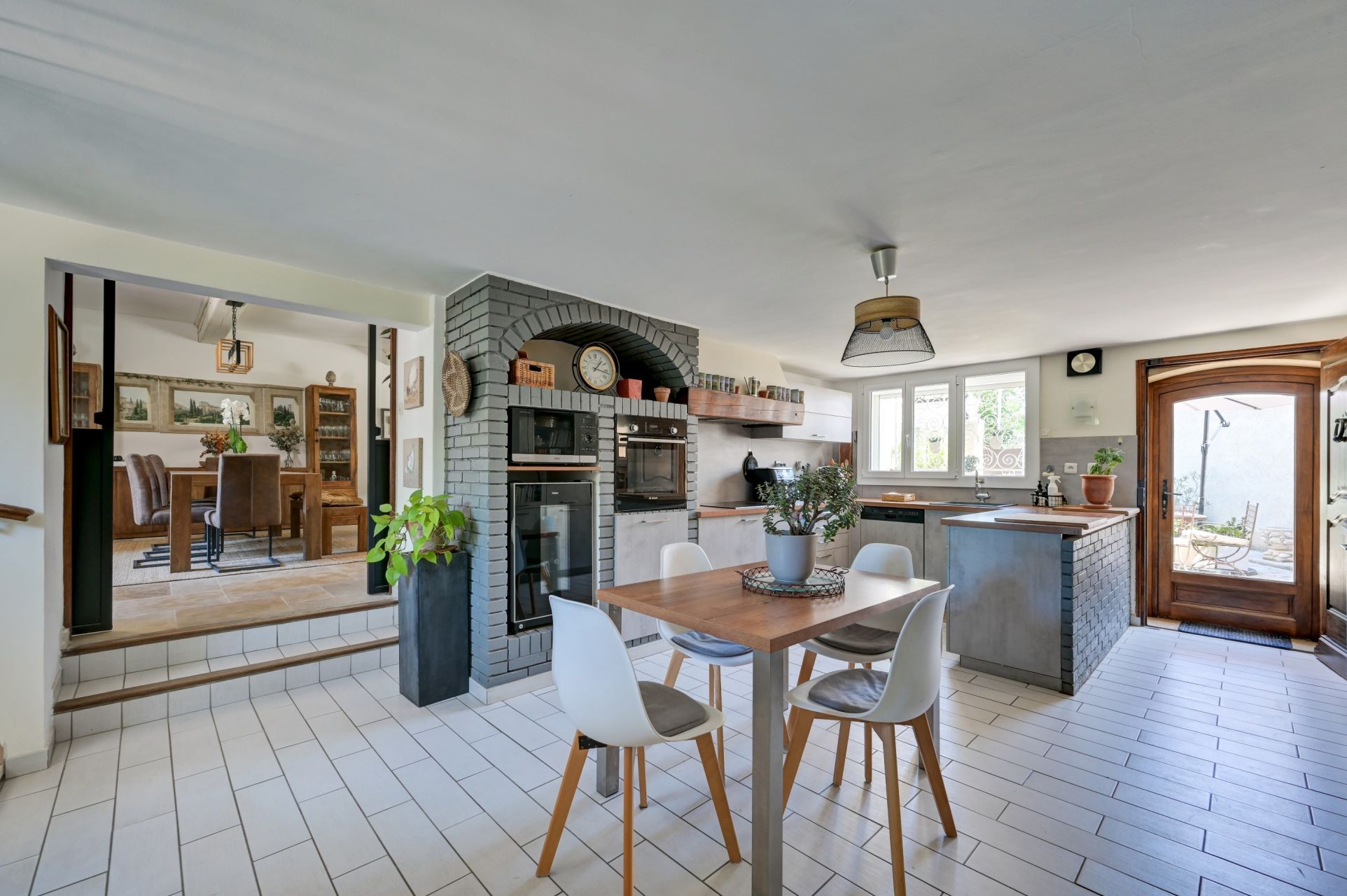 mas 6 Pièces en vente sur ST CANNAT (13760)
