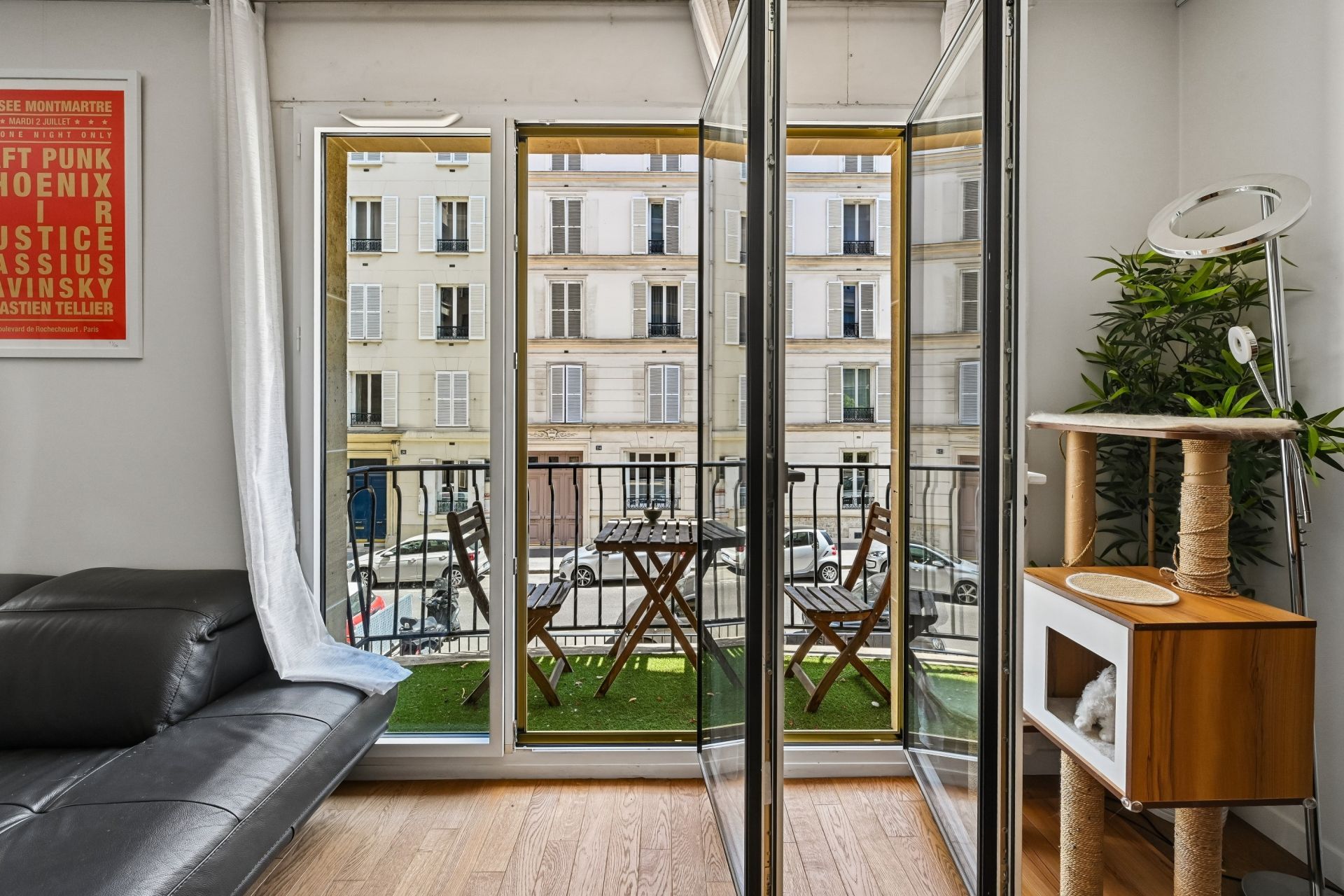 luxury apartment 5 Rooms for sale on NEUILLY SUR SEINE (92200)